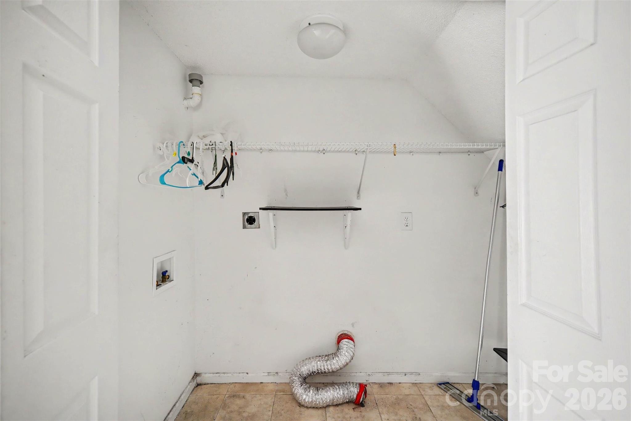 10026 Dauphine Drive Property Photo 35