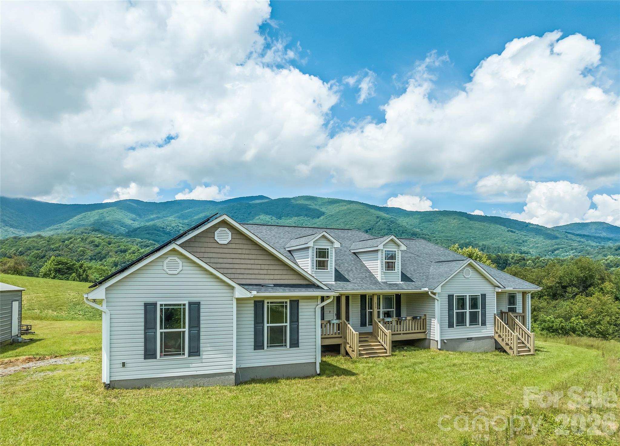 232 Applehill Drive Property Photo 2