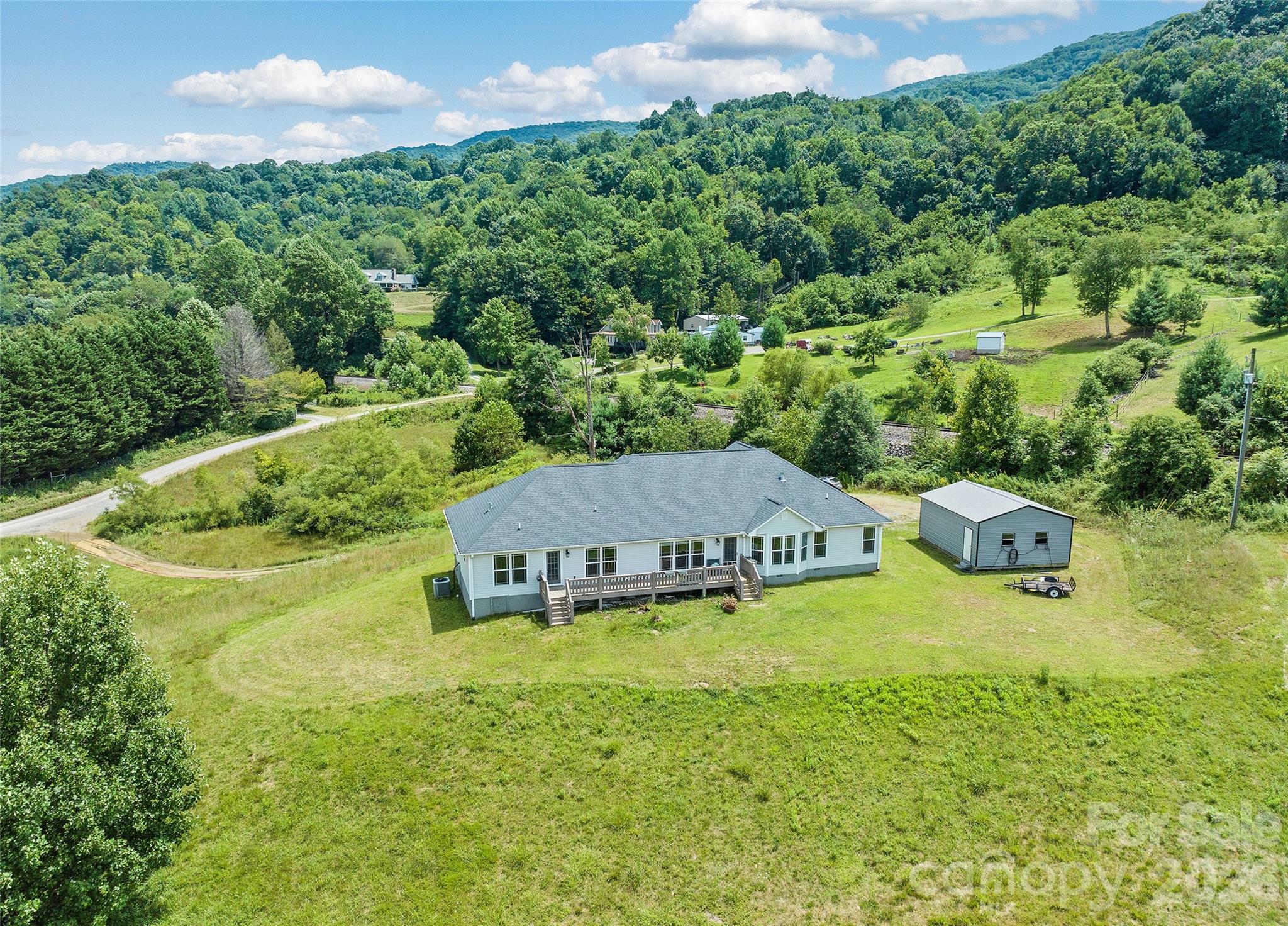 232 Applehill Drive Property Photo 8