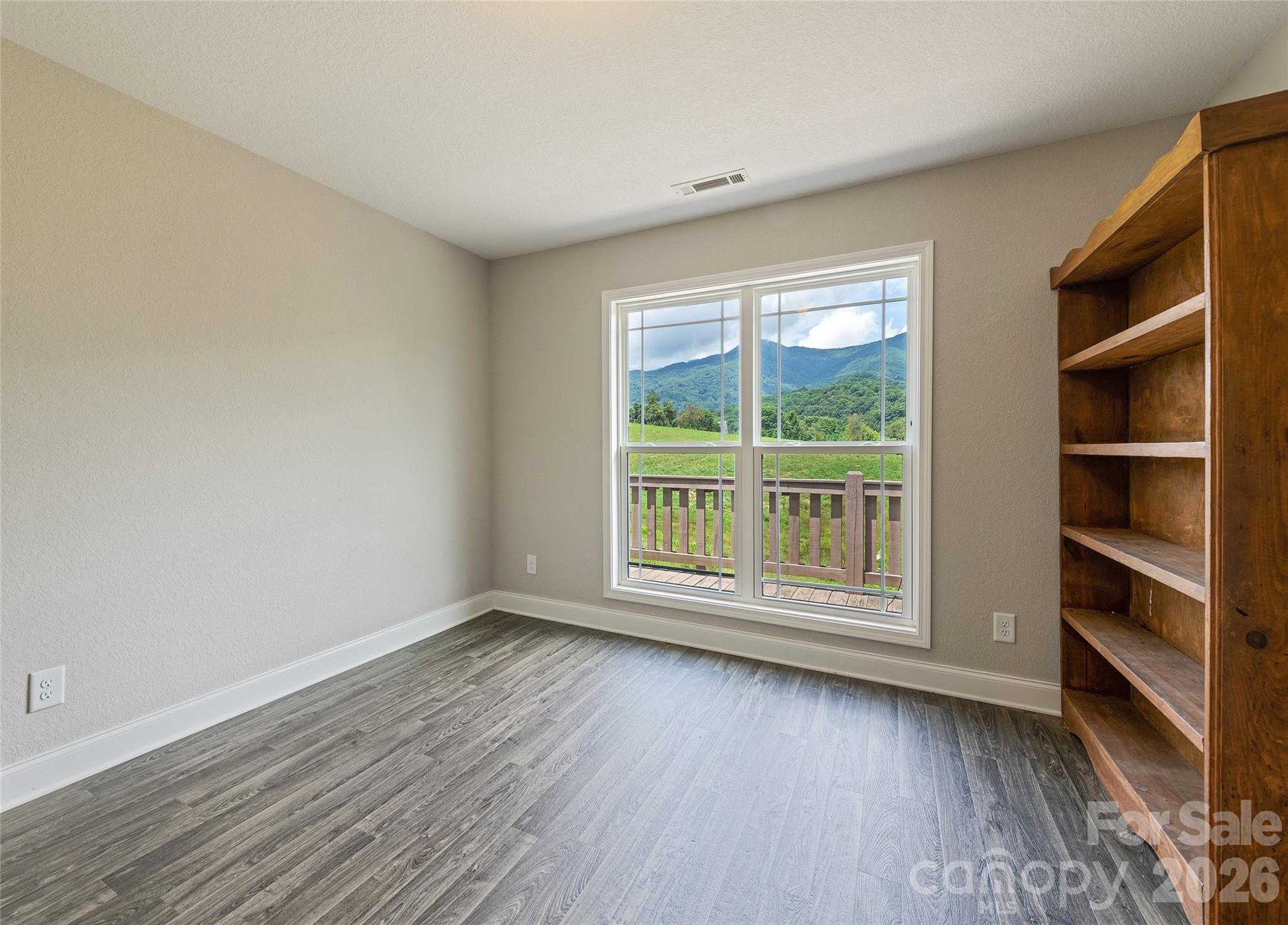 232 Applehill Drive Property Photo 30