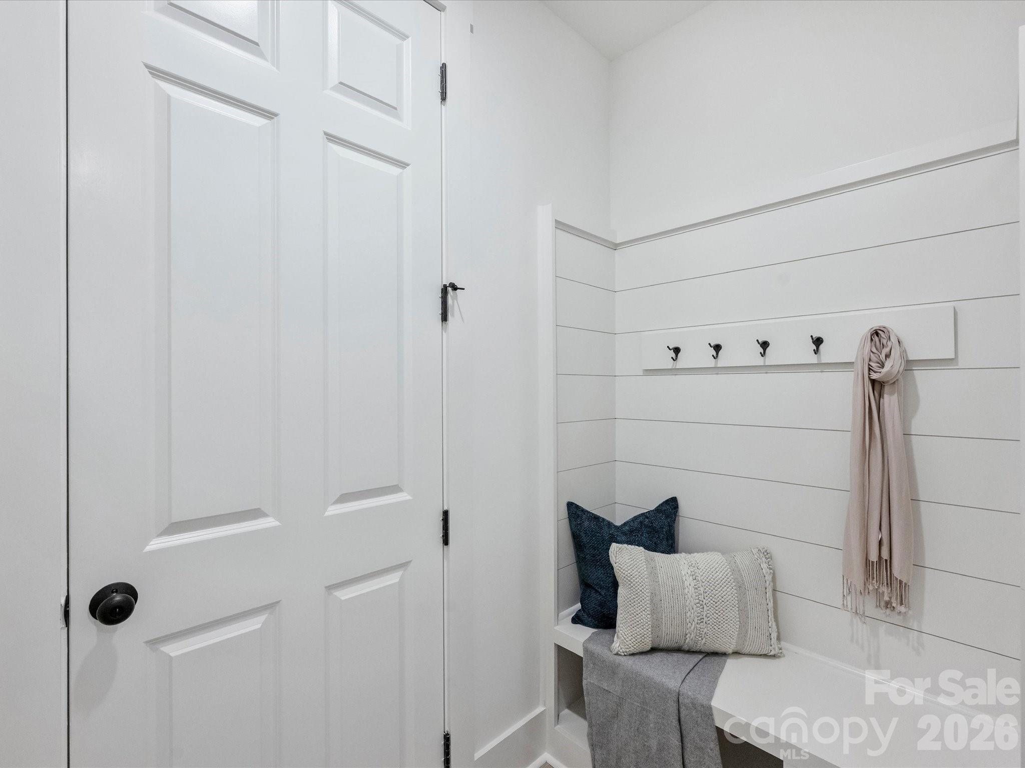 1125 E 35th Street Property Photo 15
