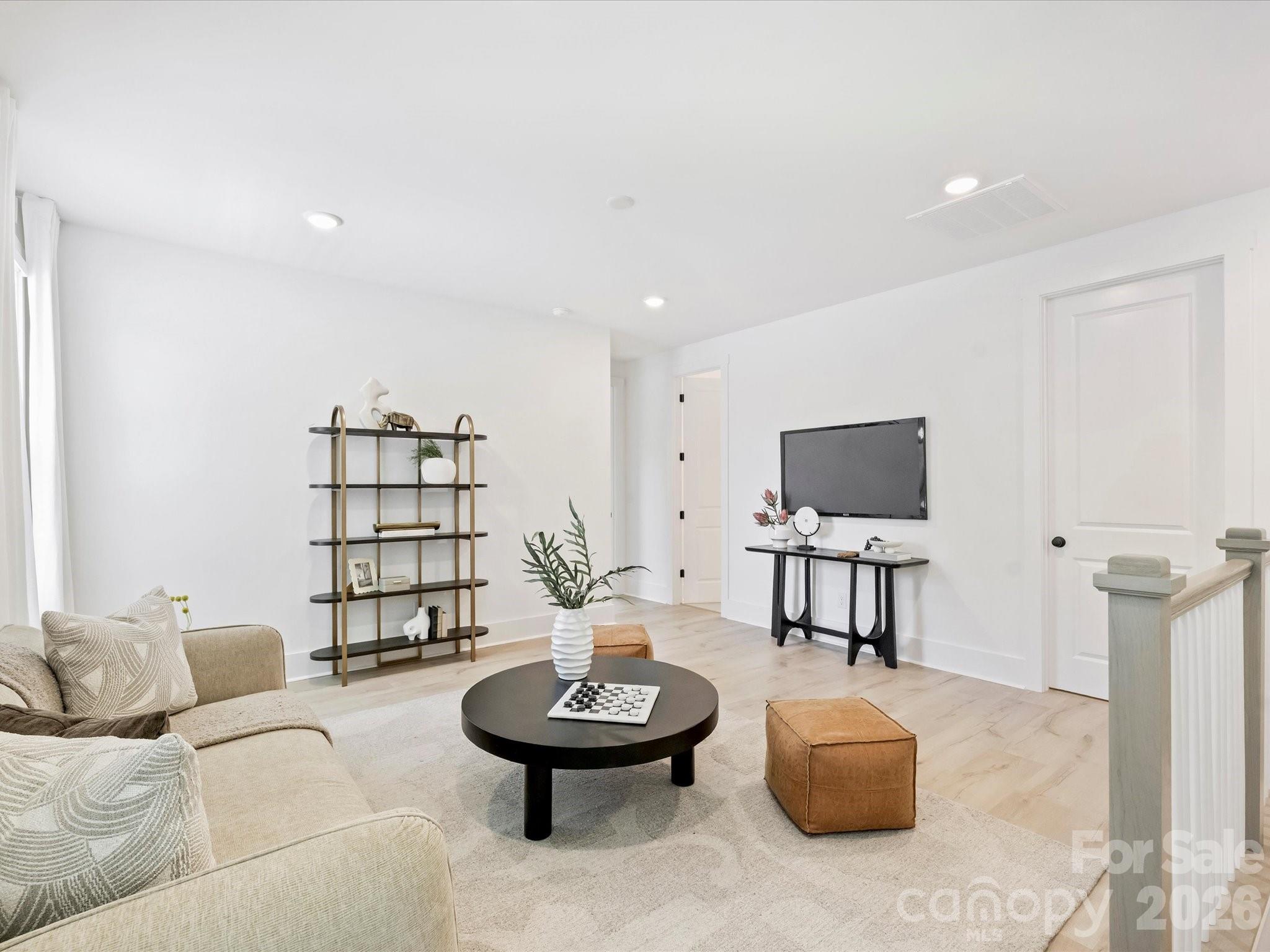 1125 E 35th Street Property Photo 17
