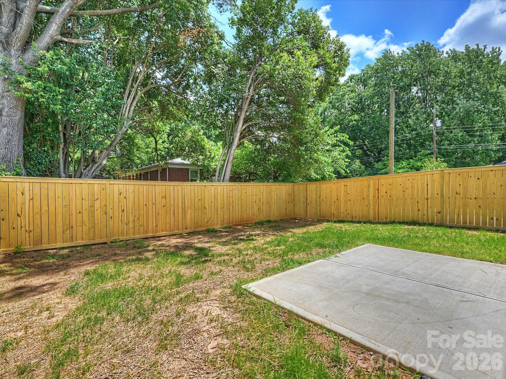 1125 E 35th Street Property Photo 30