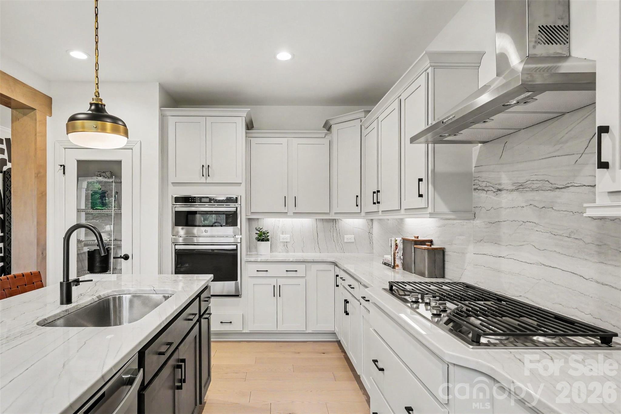 3808 Dahlia Drive Property Photo 13