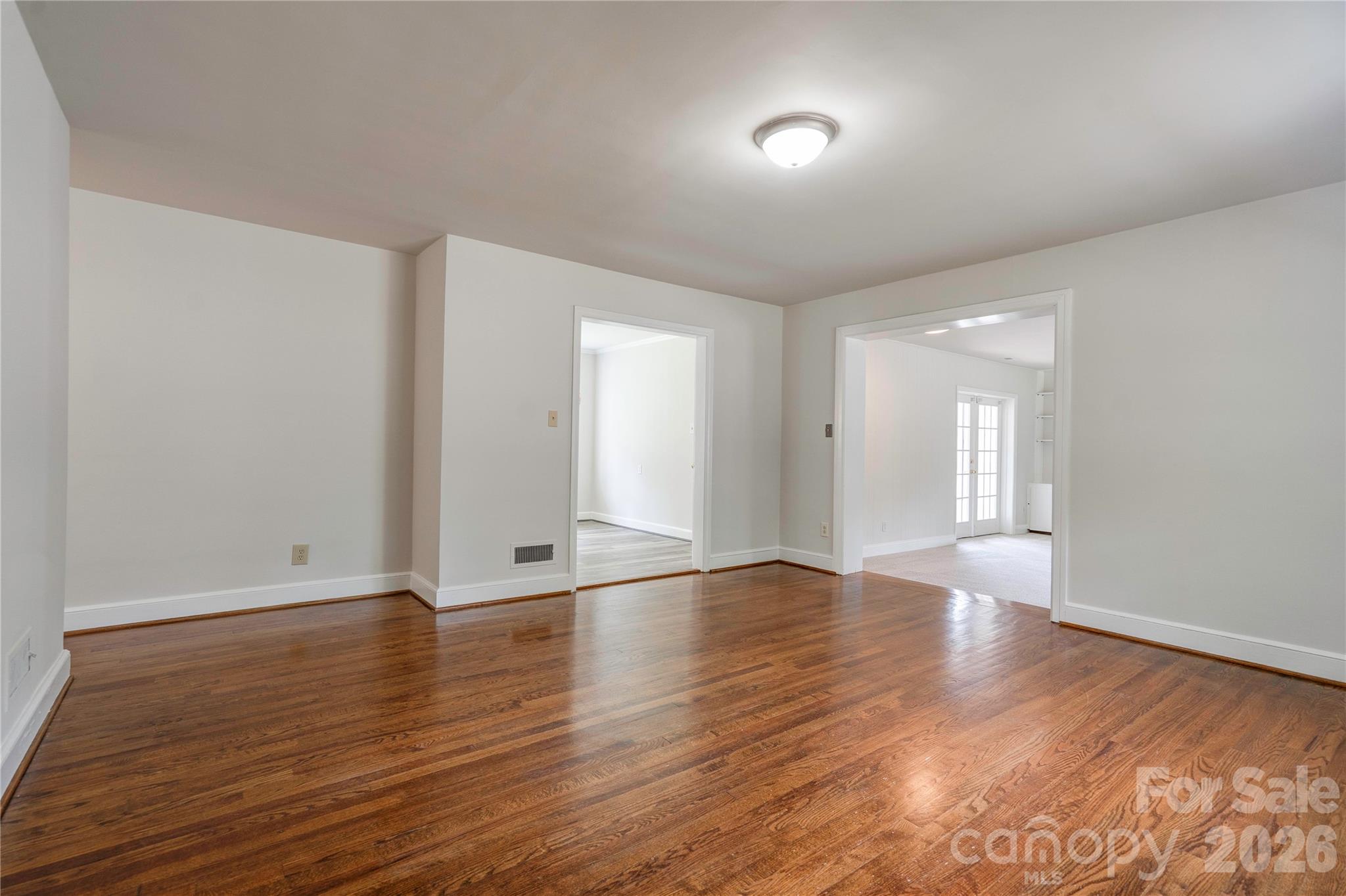 809 Forest Hill Drive Property Photo 11