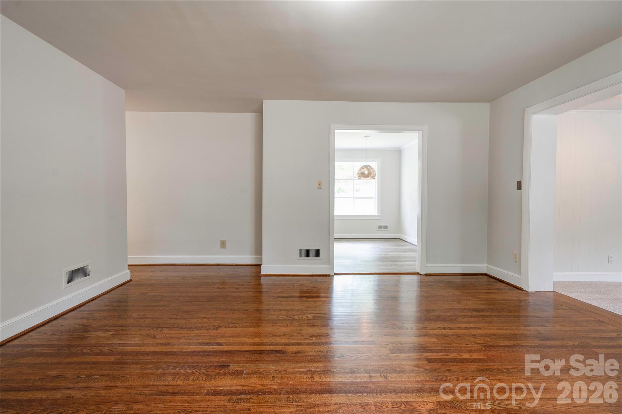 809 Forest Hill Drive Property Photo 12