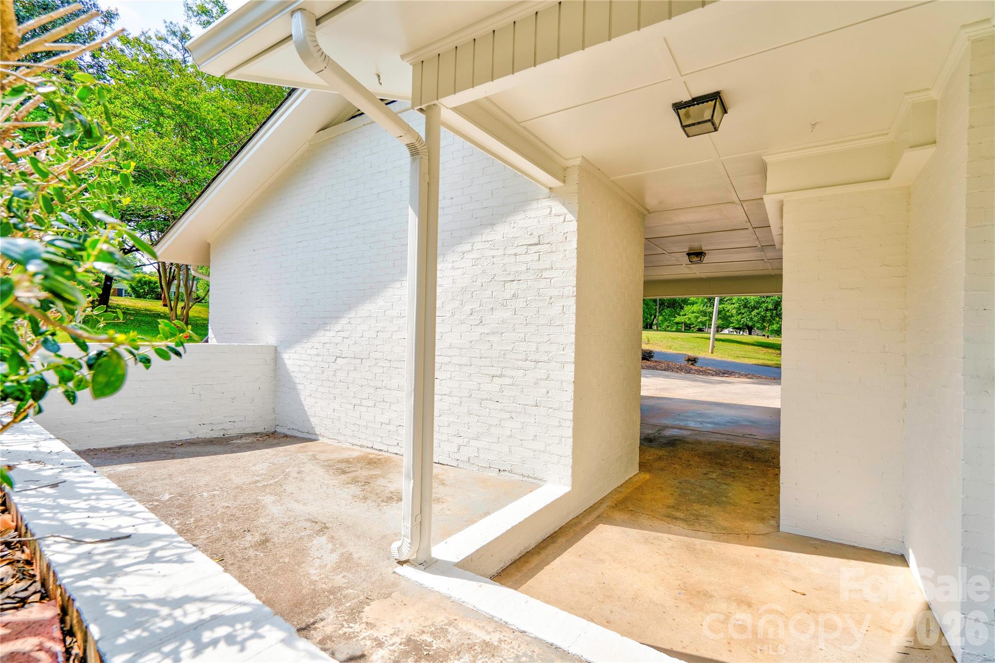 809 Forest Hill Drive Property Photo 23