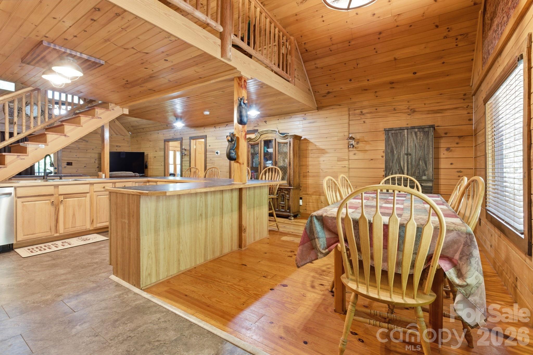 152 Rivercliff Drive Property Photo 9