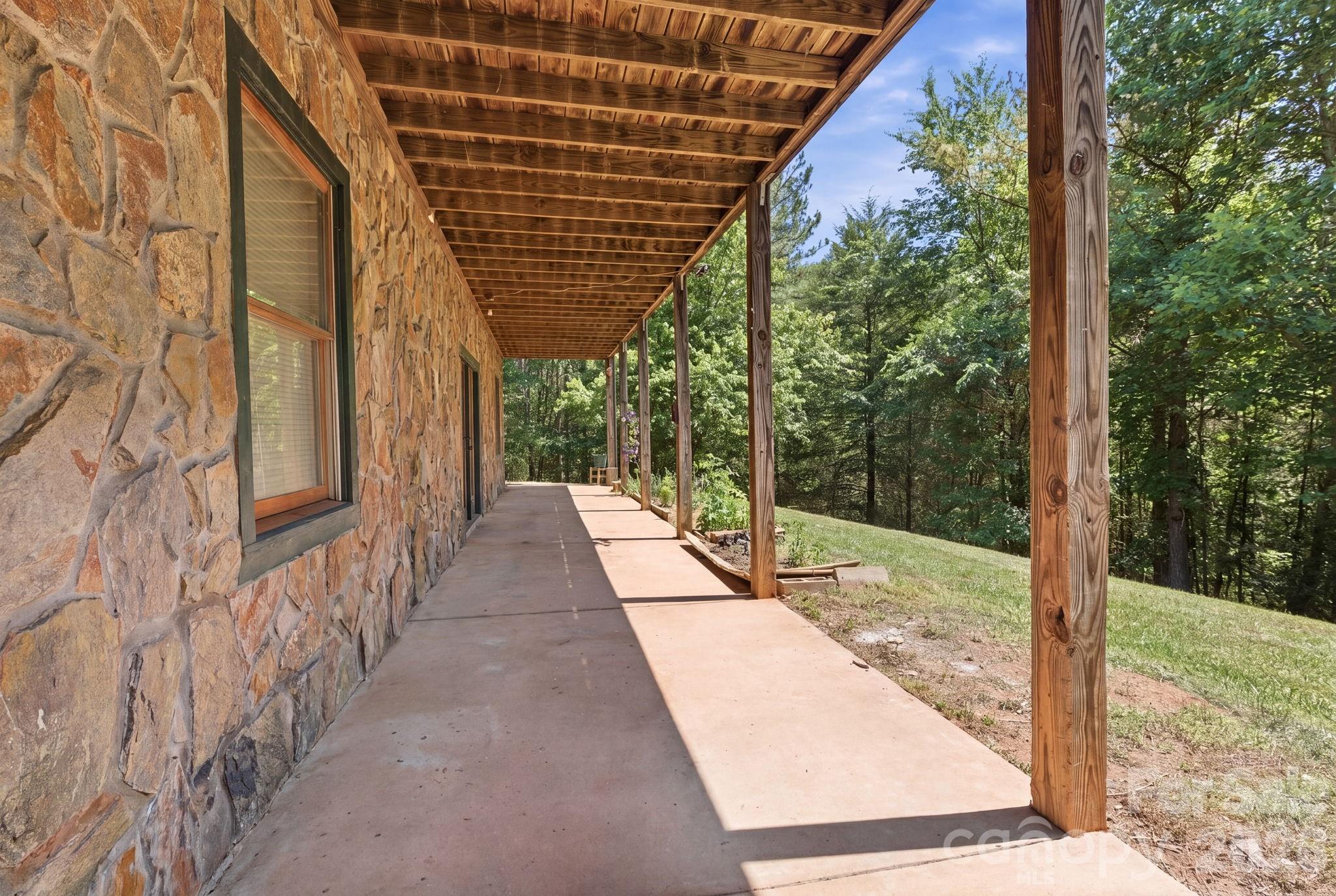 152 Rivercliff Drive Property Photo 32