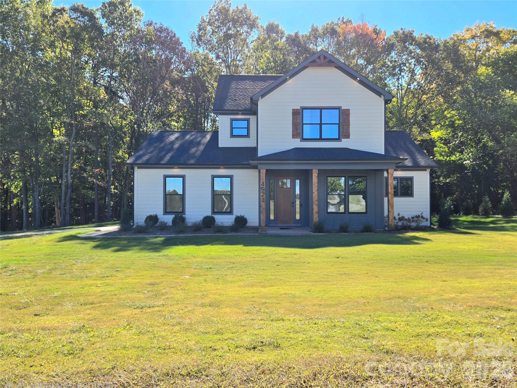 4923 Lancaster Highway Property Photo 1