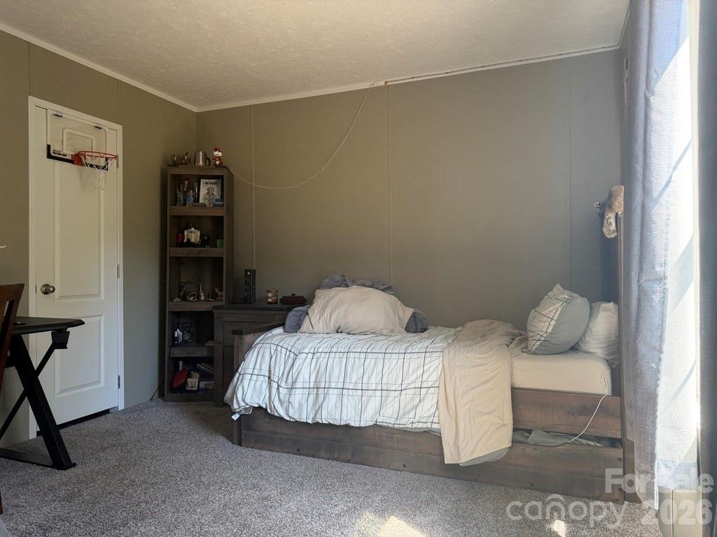 365 Guernsey Lane Property Photo 20