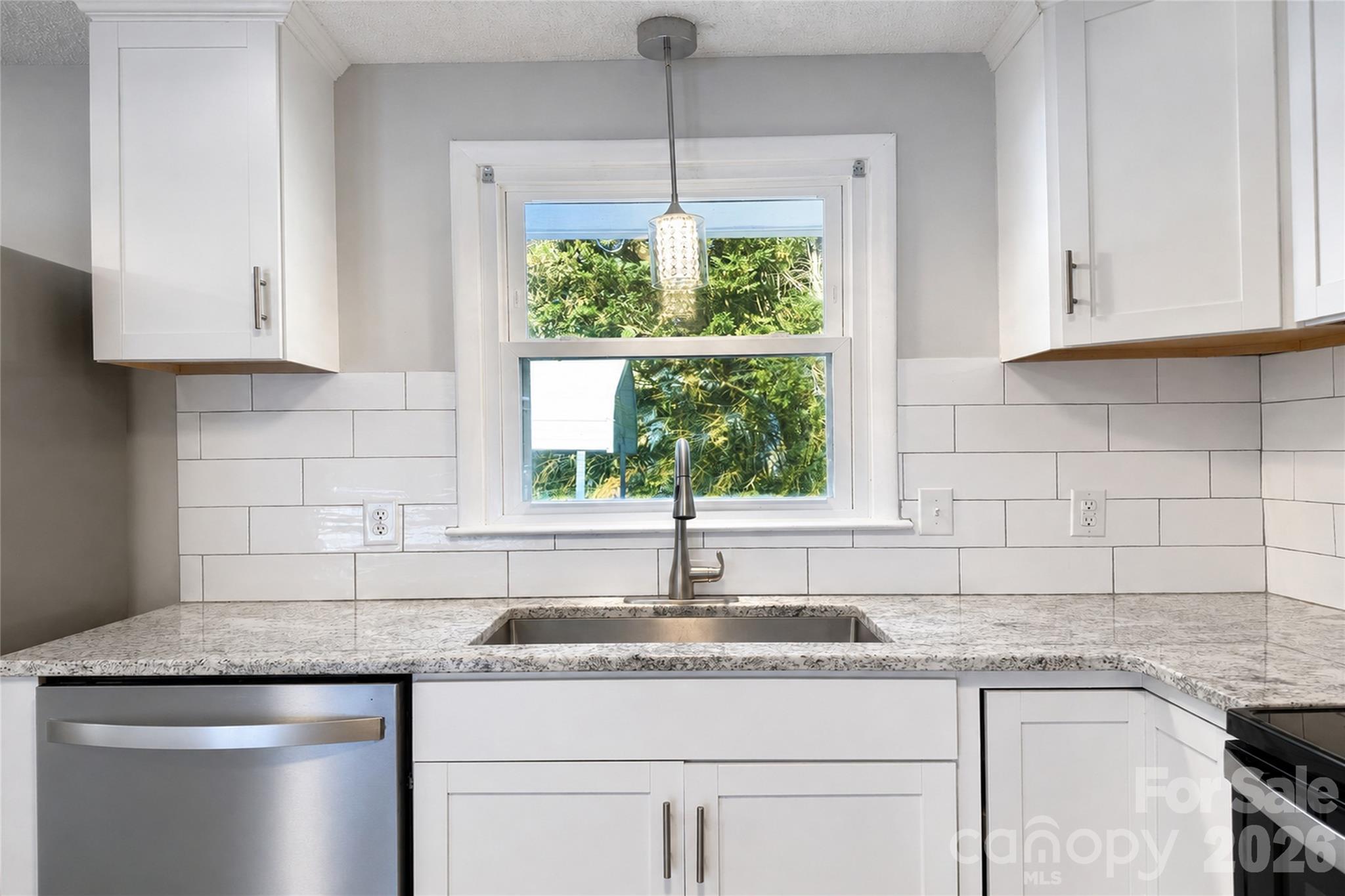 2121 24th Street Property Photo 6