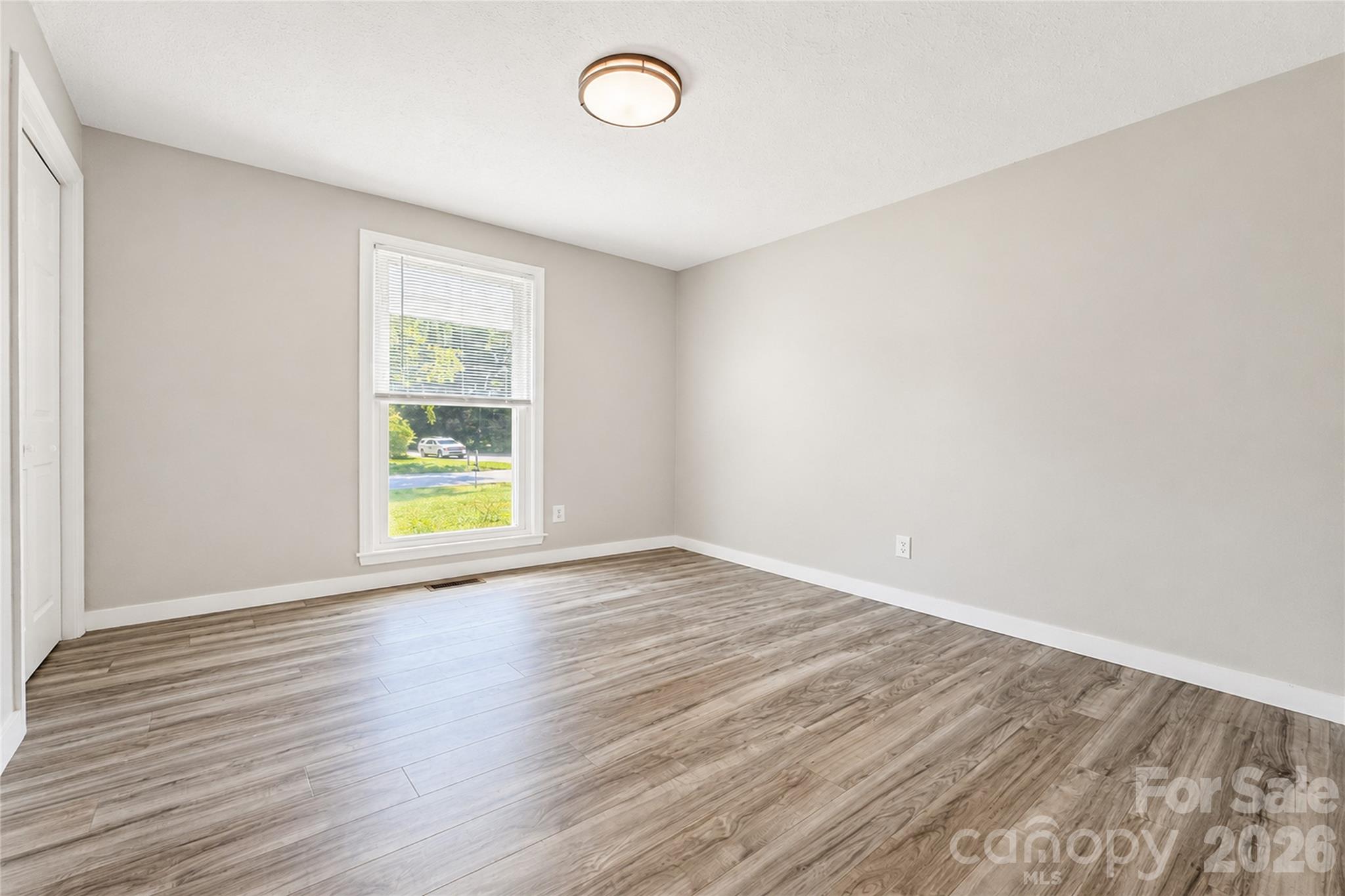 2121 24th Street Property Photo 16