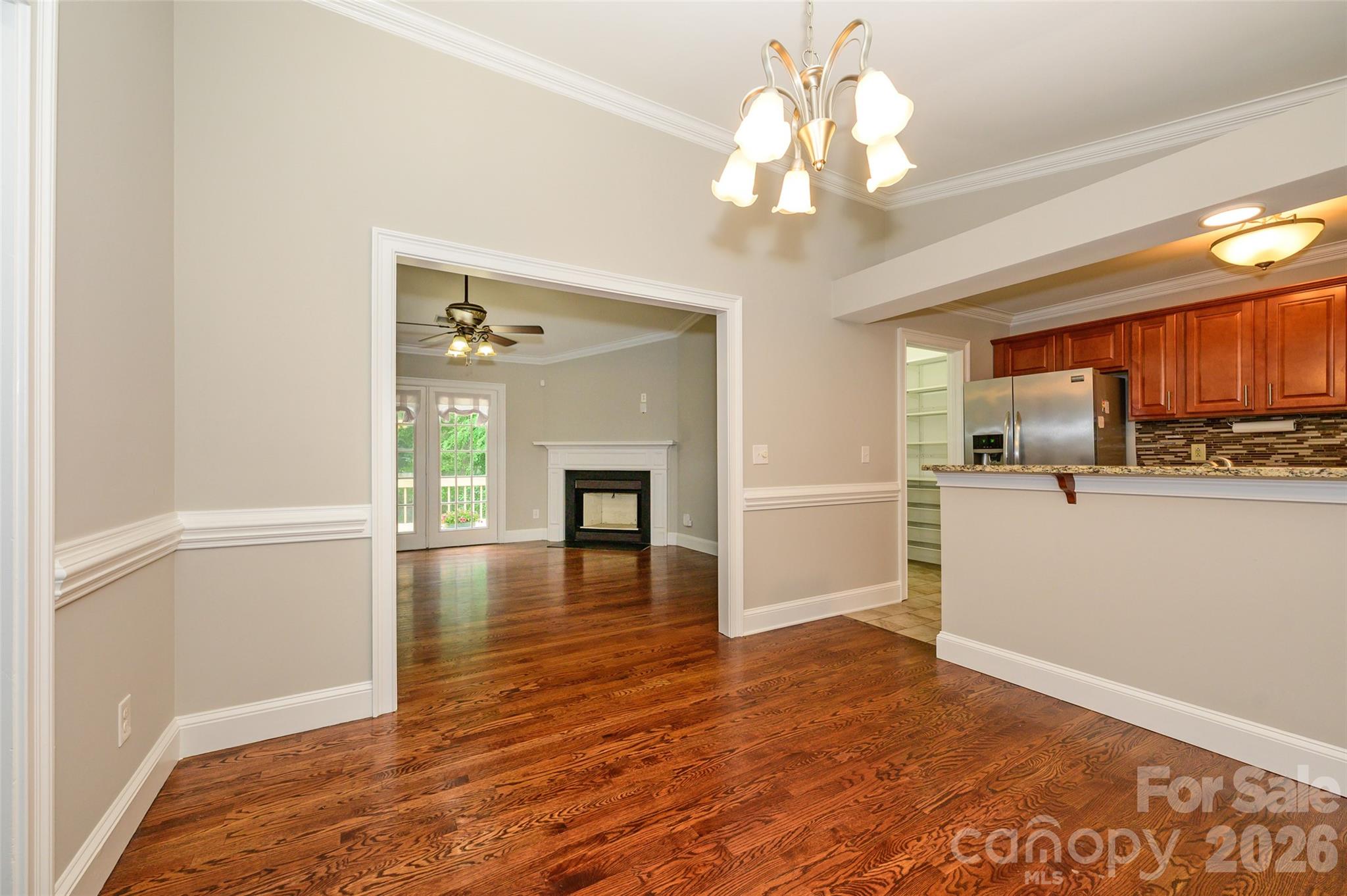 6060 Acadian Woods Drive Property Photo 8