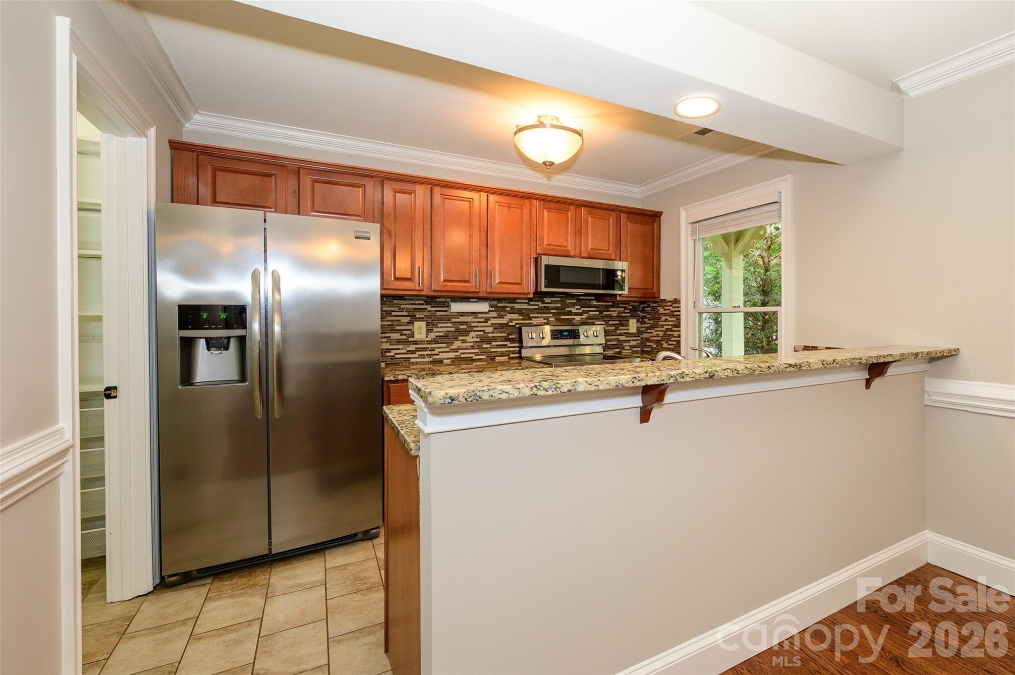 6060 Acadian Woods Drive Property Photo 9