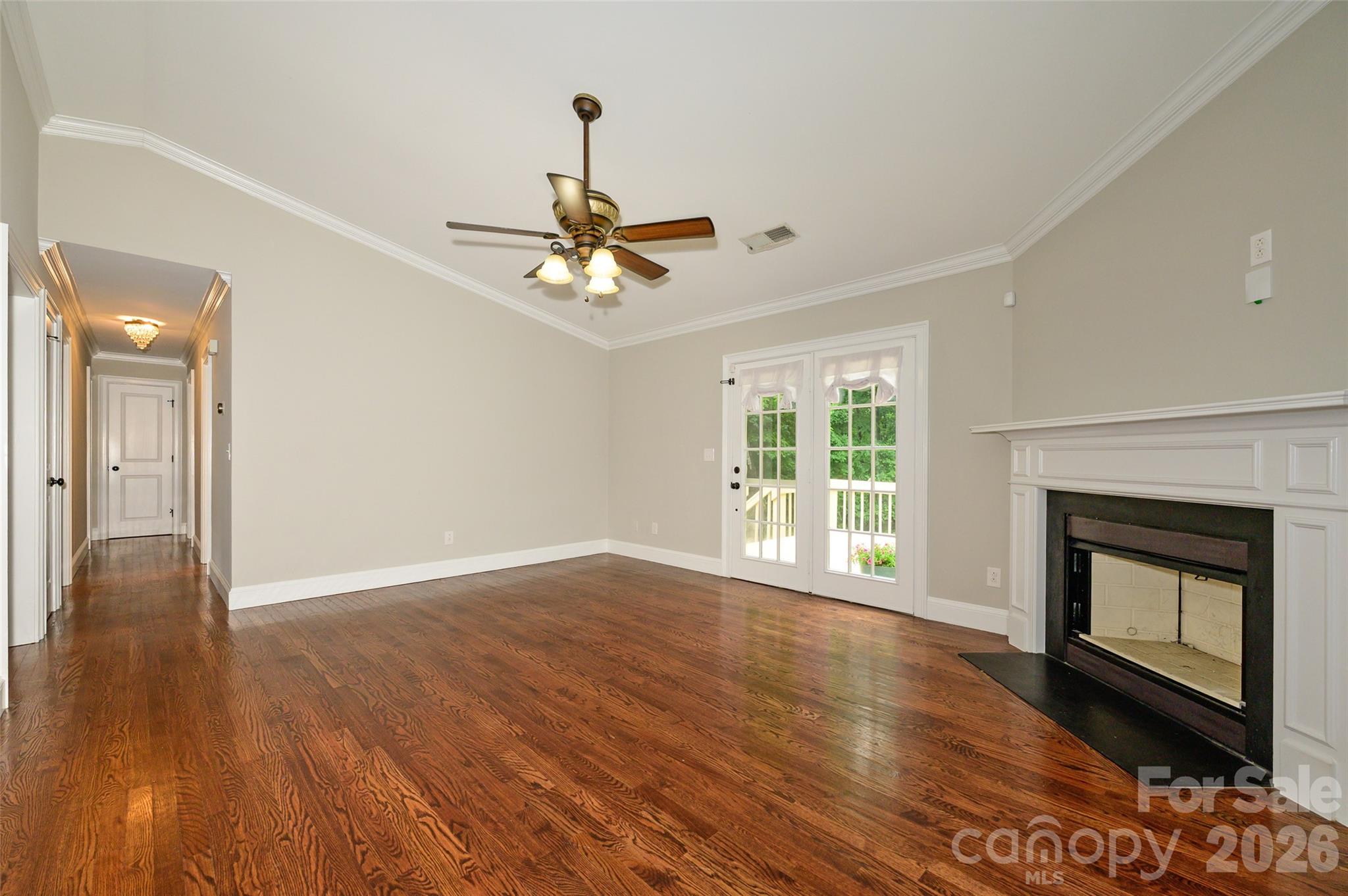6060 Acadian Woods Drive Property Photo 15