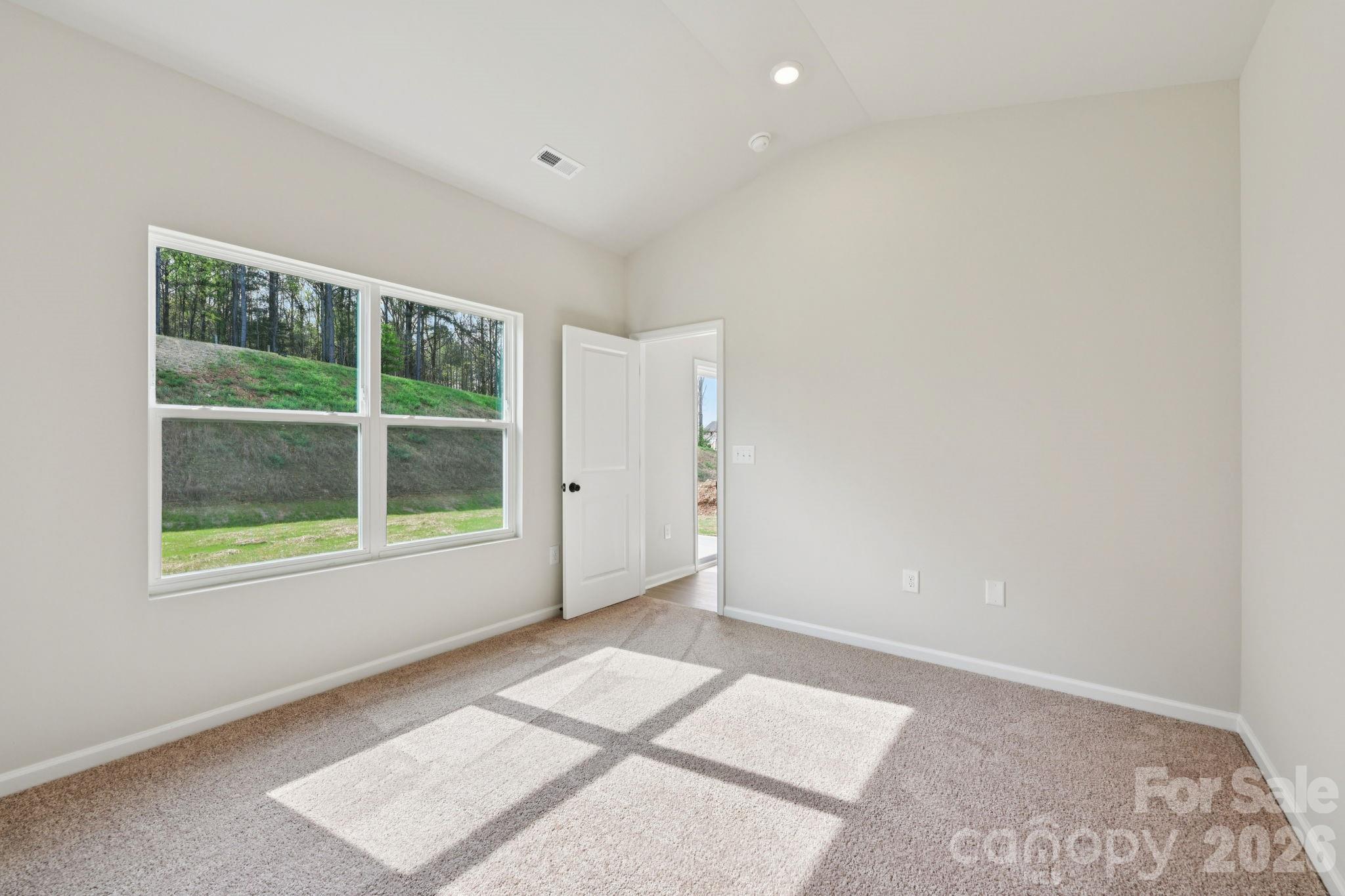 3421 Yorkshire Drive Property Photo 10