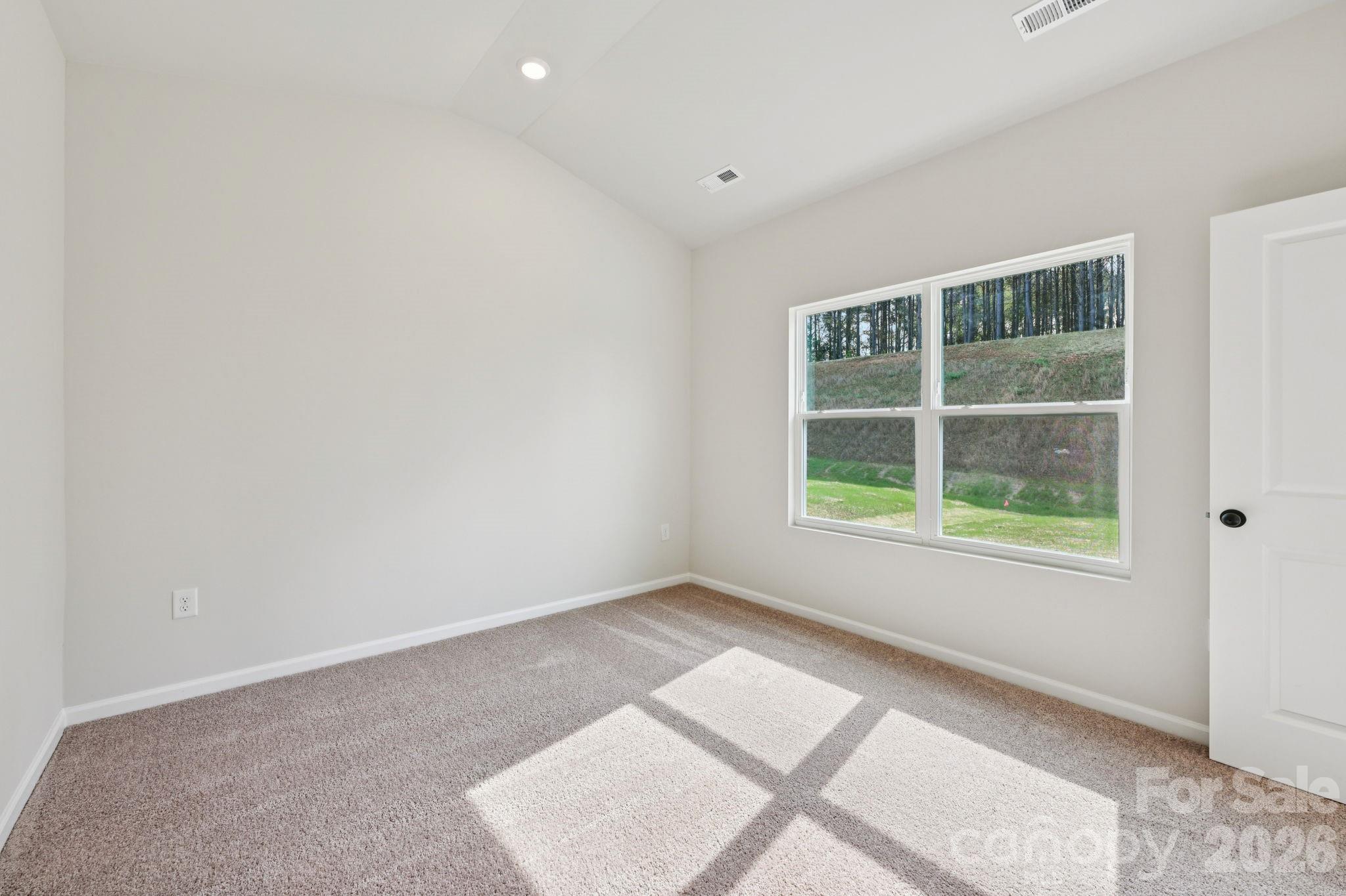 3421 Yorkshire Drive Property Photo 11