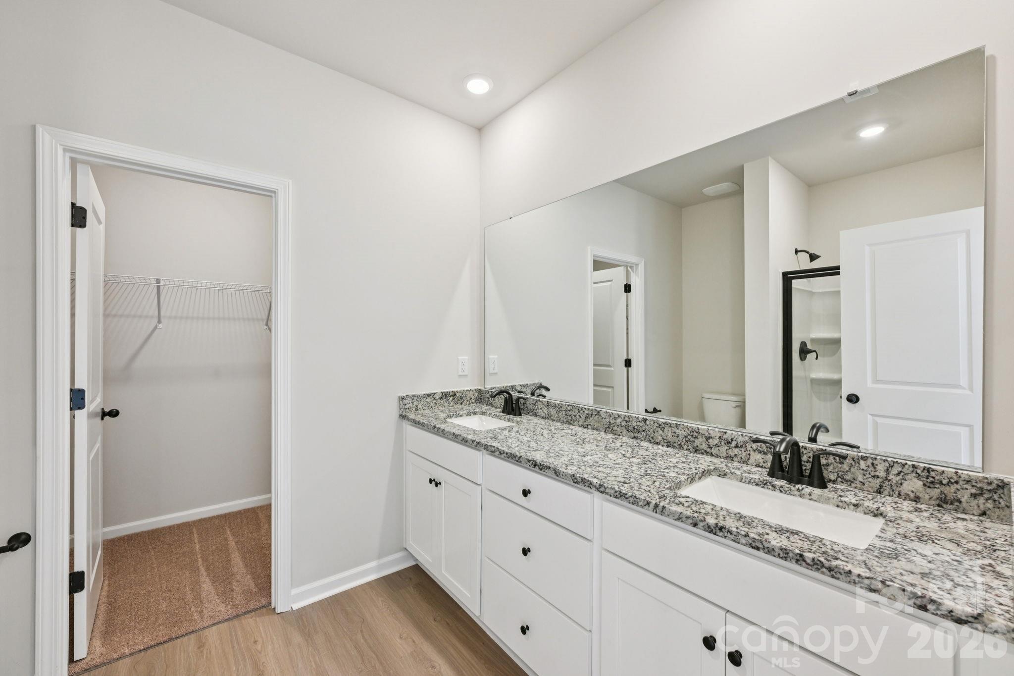 3421 Yorkshire Drive Property Photo 13