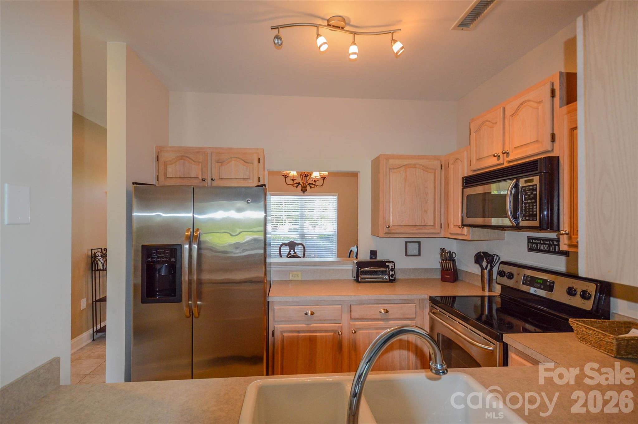 18821 Silver Quay Drive Property Photo 7