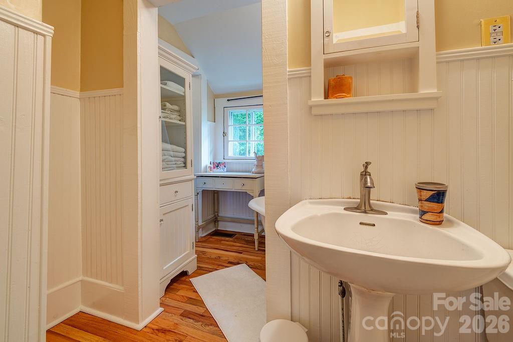52 Gracelyn Road Property Photo 17