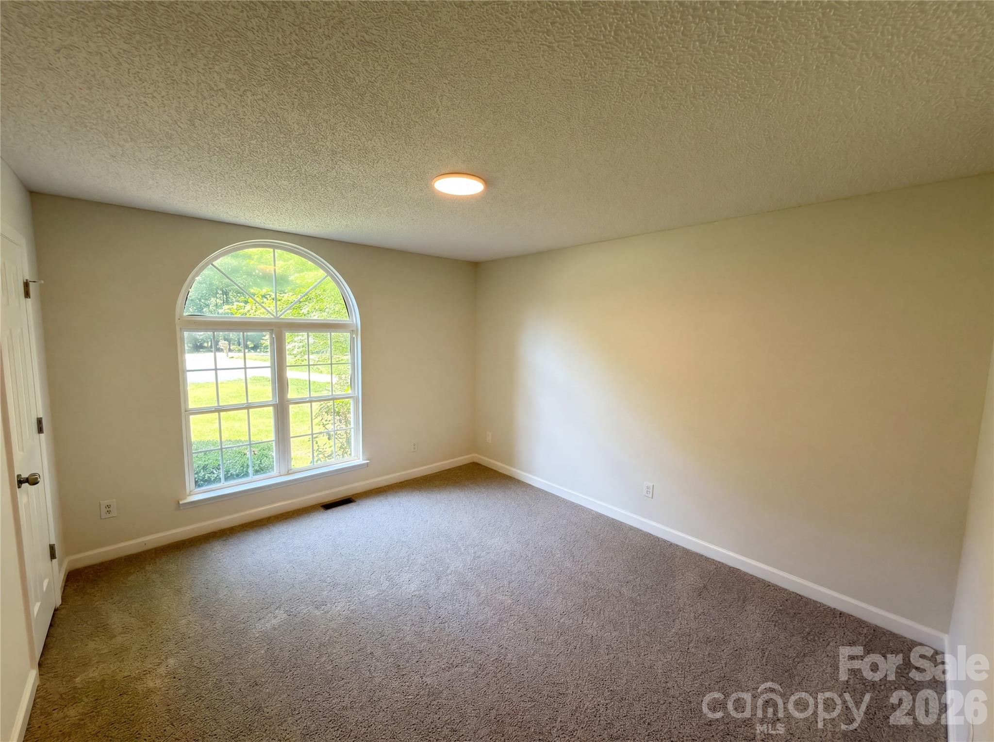 6018 Bryant Lane Property Photo 10