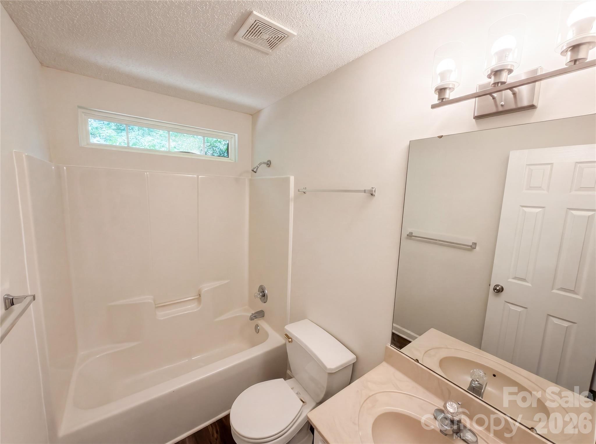 6018 Bryant Lane Property Photo 12