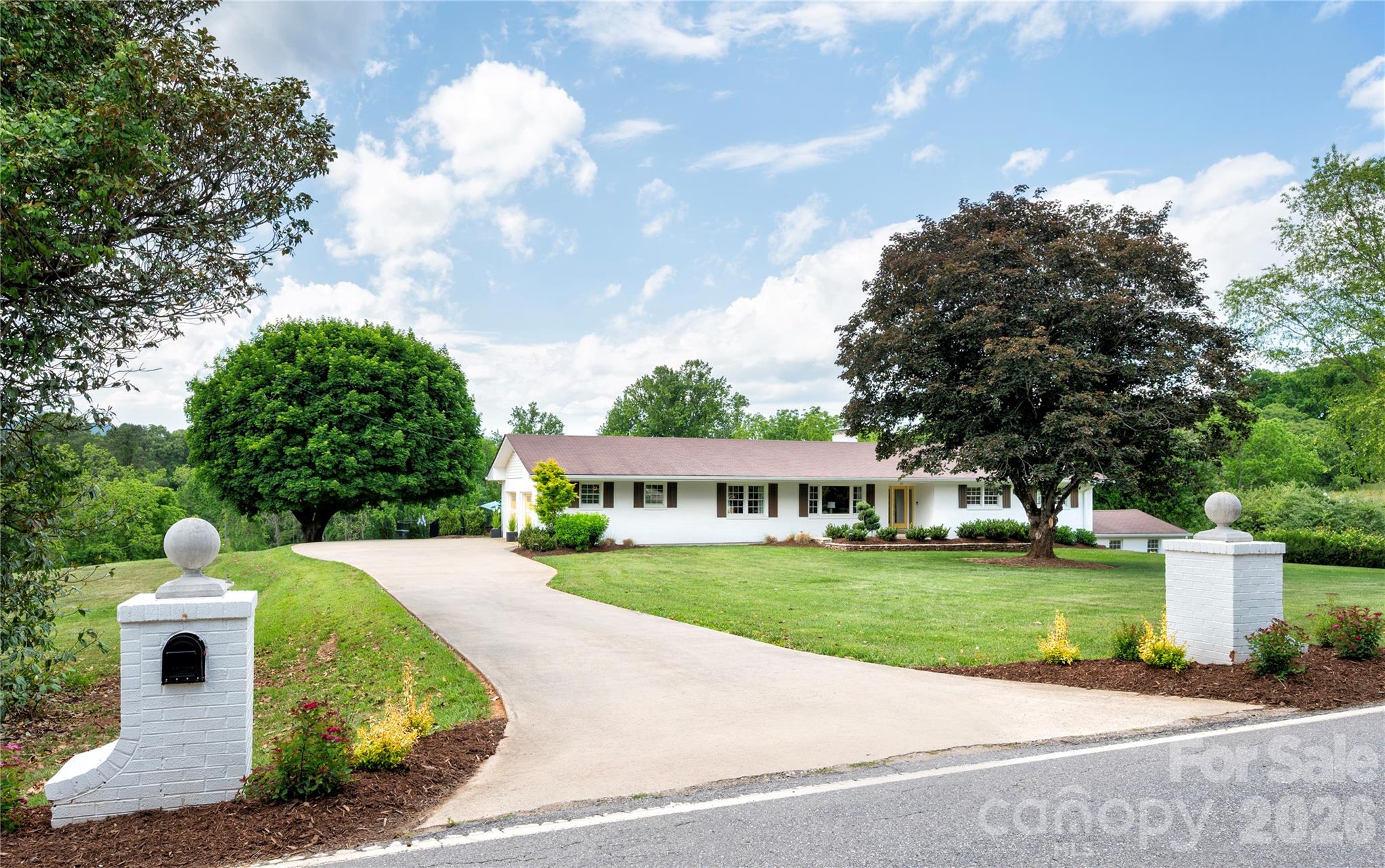 134 W Oakview Road Property Photo 41