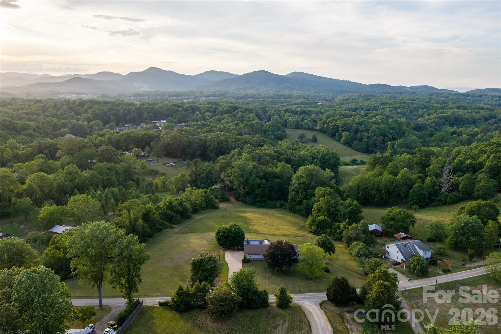 134 W Oakview Road Property Photo 42