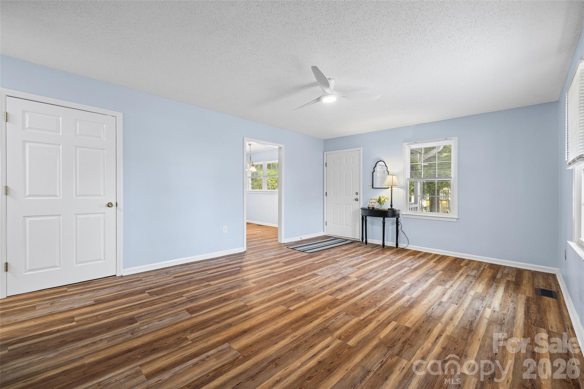 1421 Flint Hill Street Property Photo 5