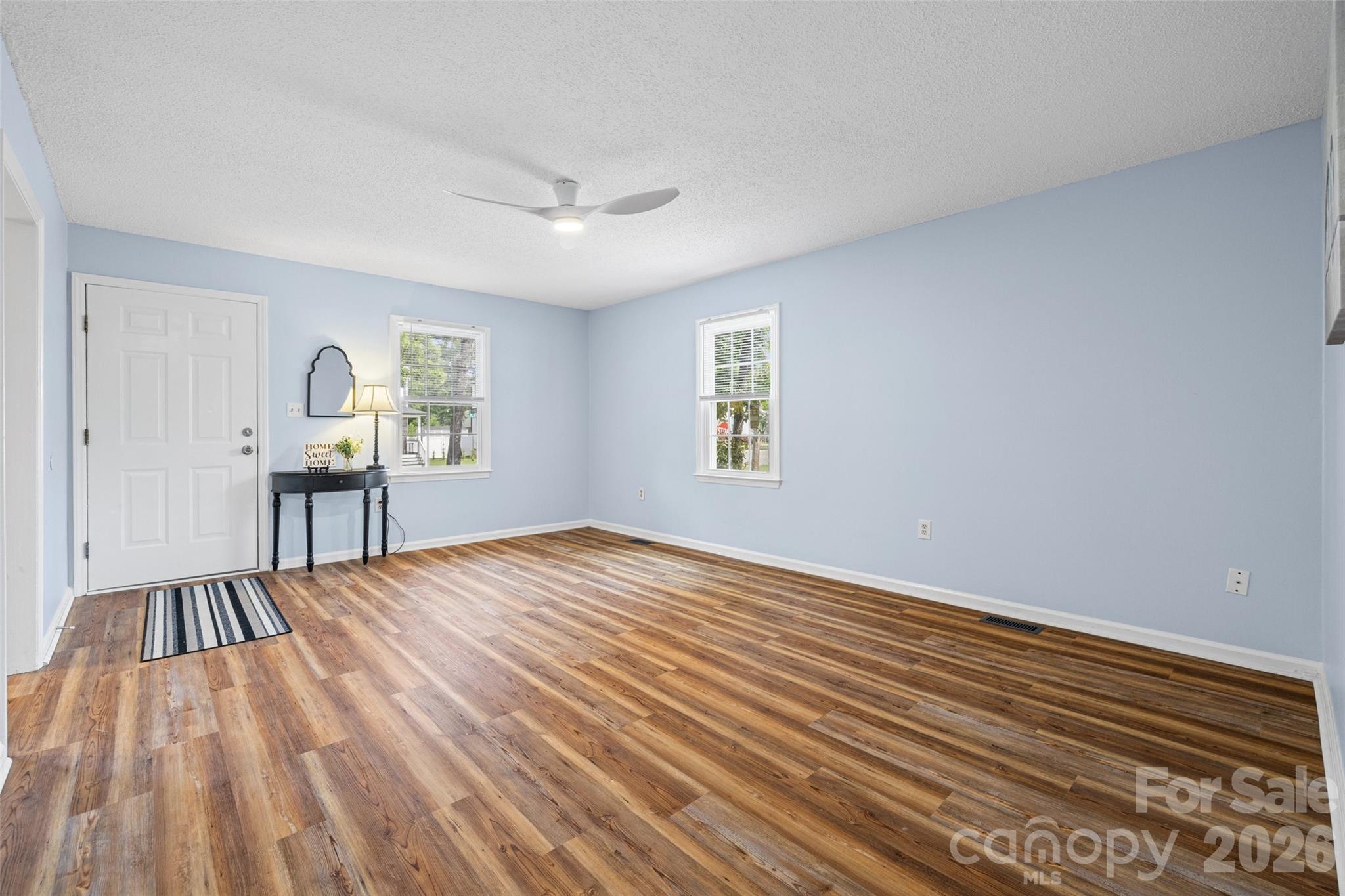 1421 Flint Hill Street Property Photo 6