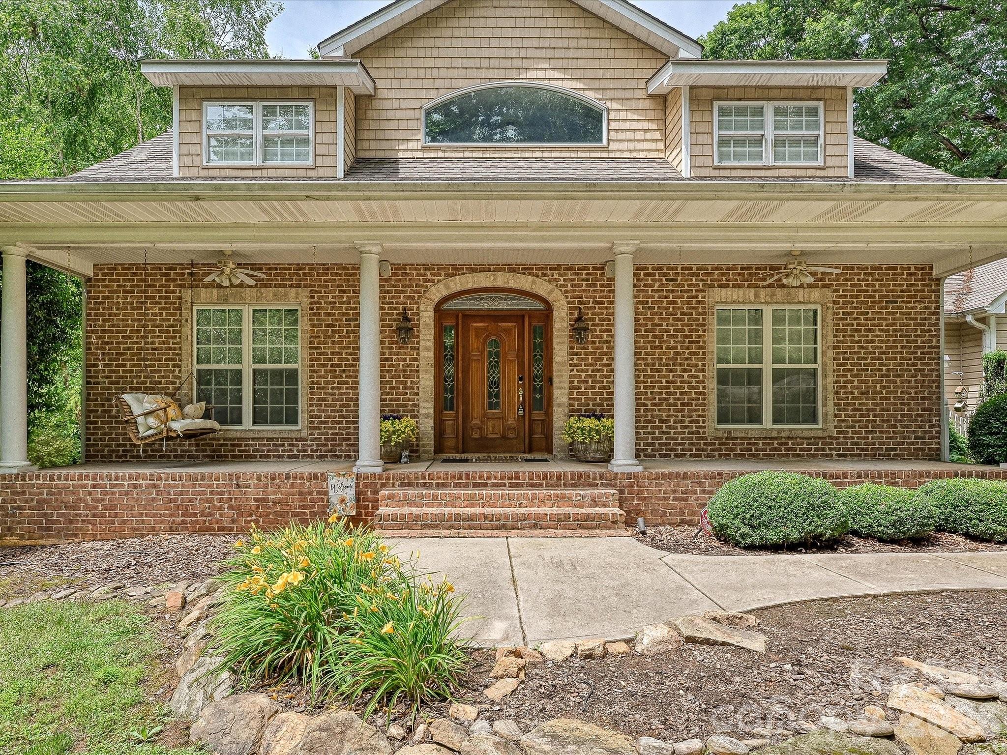 8729 Riverwood Road Property Photo 2