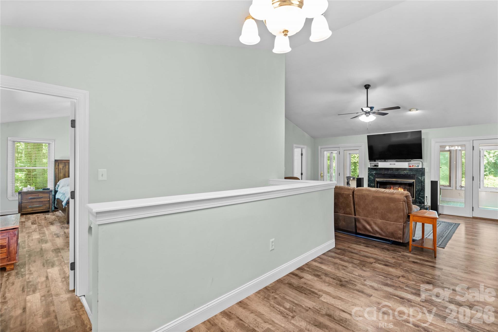 711 Spring Pointe Drive Property Photo 4