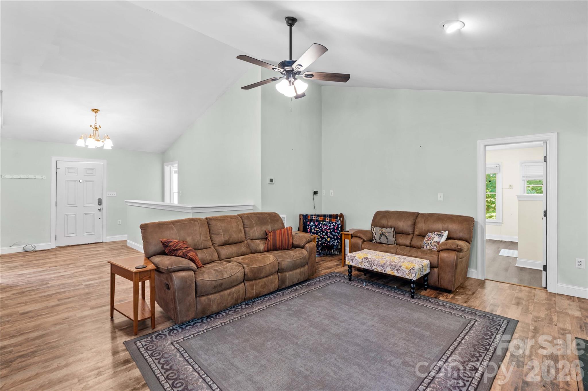 711 Spring Pointe Drive Property Photo 6