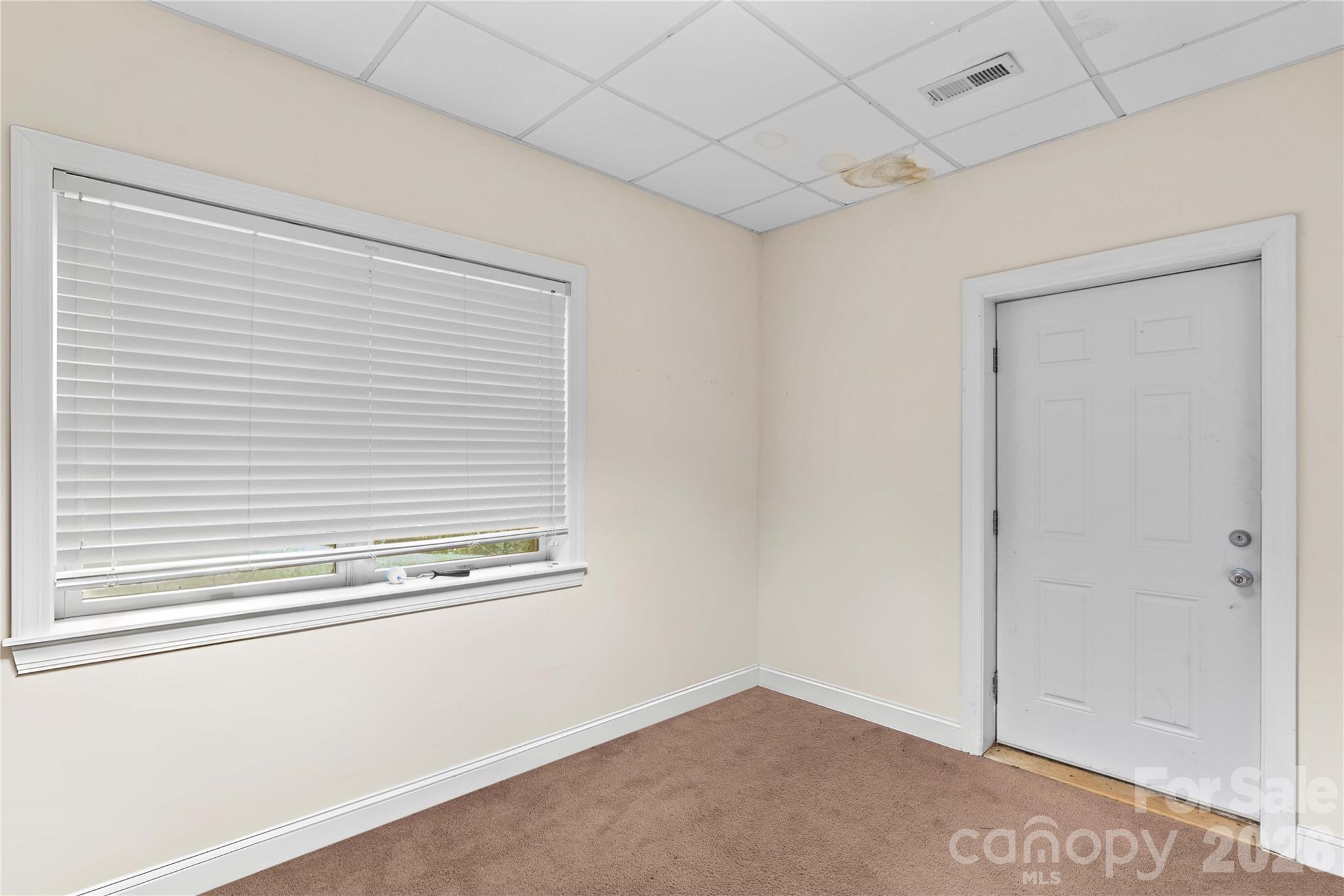 711 Spring Pointe Drive Property Photo 28
