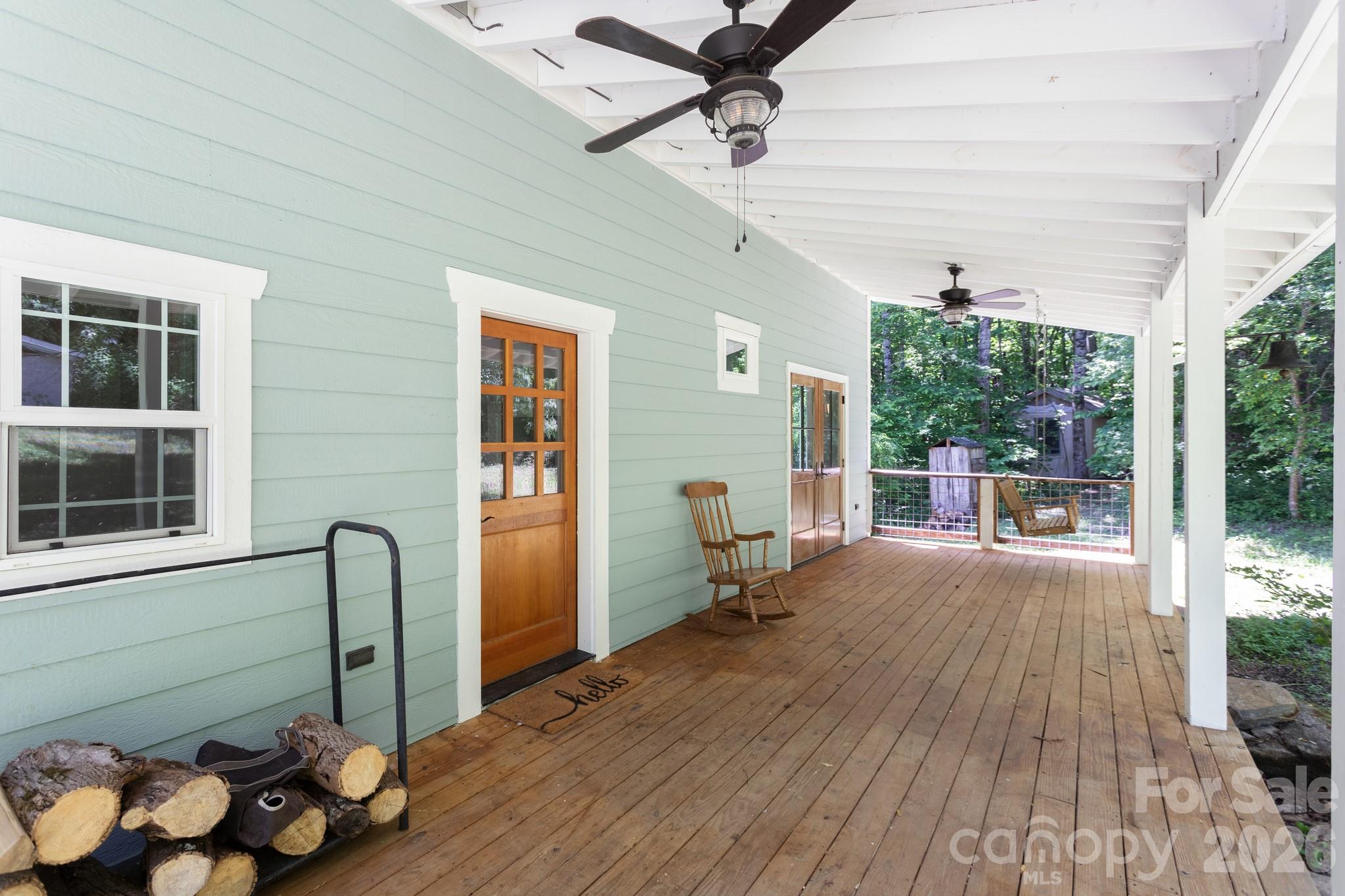 1621 Upward Way Property Photo 4
