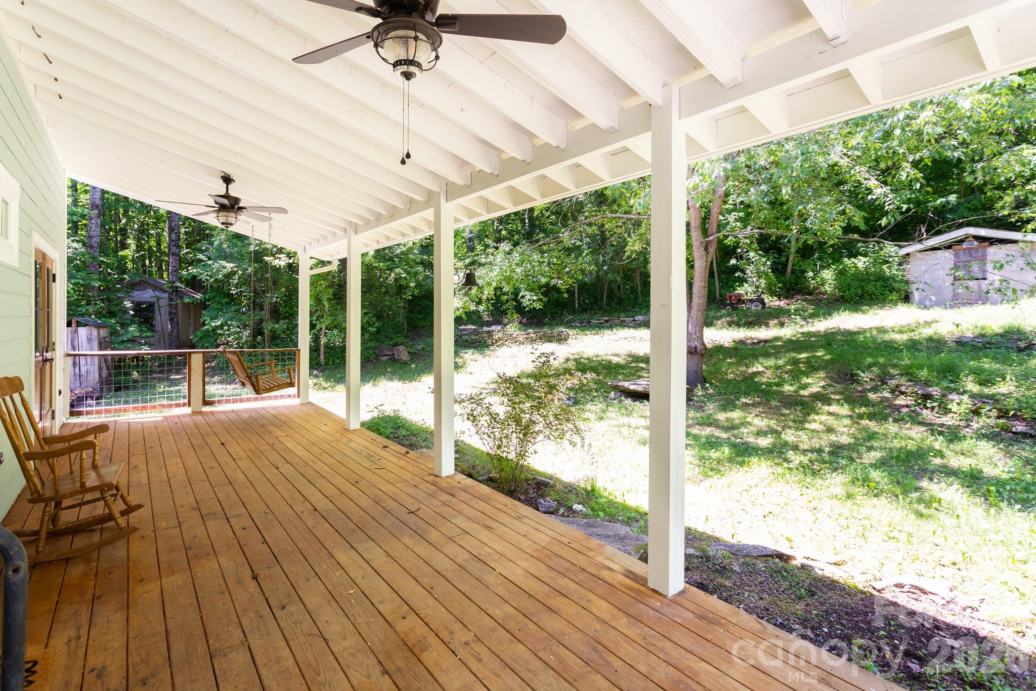 1621 Upward Way Property Photo 5