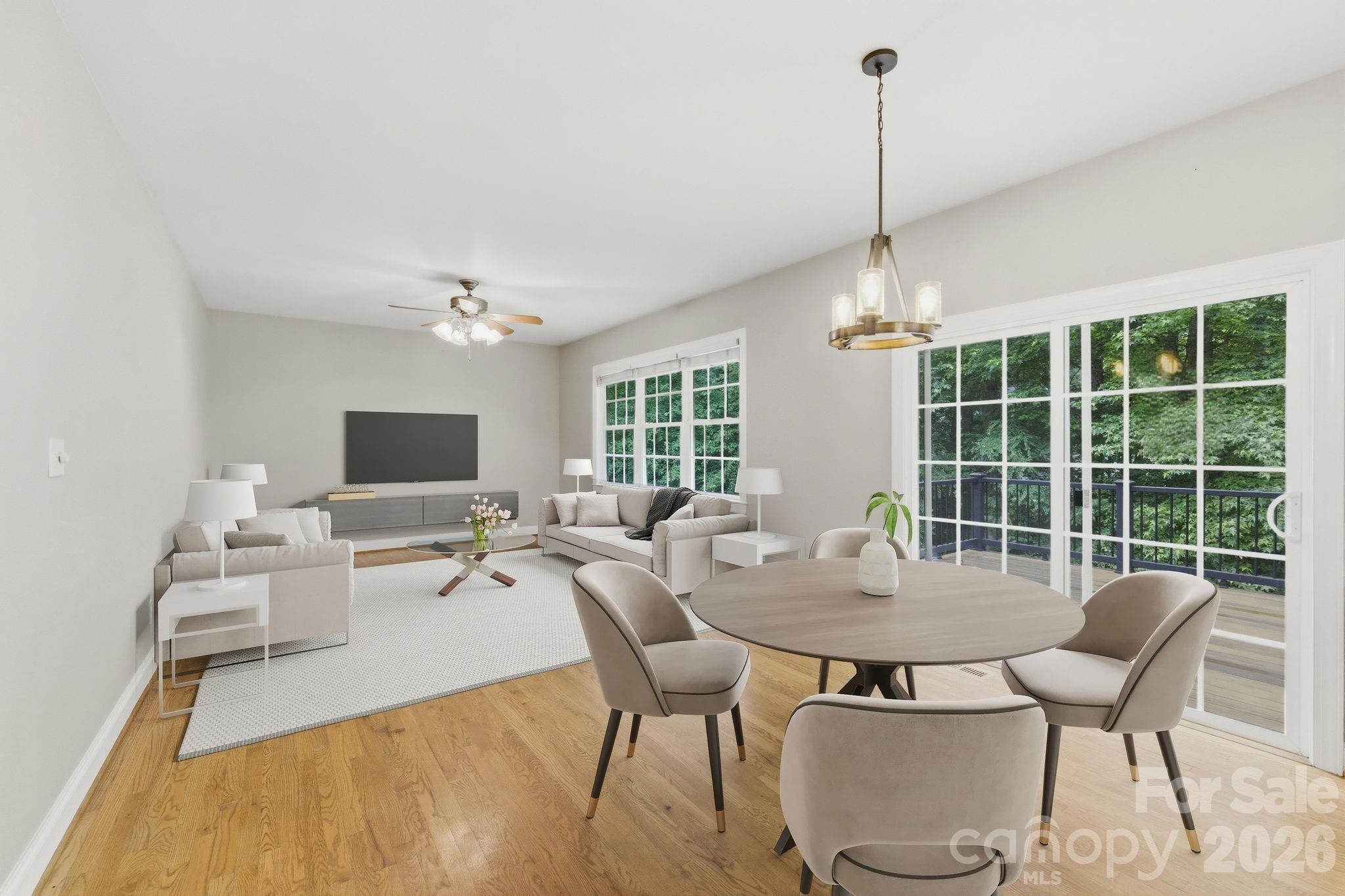 190 Meadow Glen Drive Property Photo 11