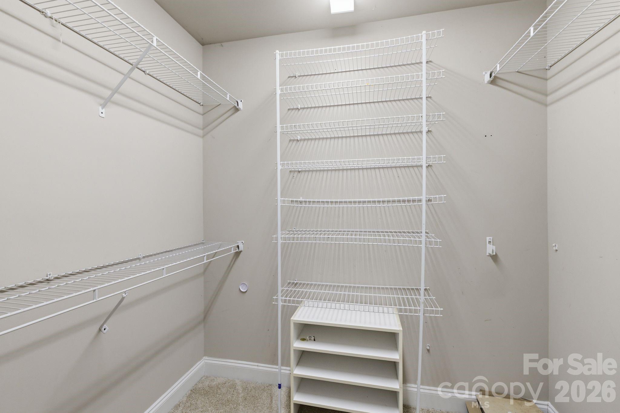 190 Meadow Glen Drive Property Photo 30
