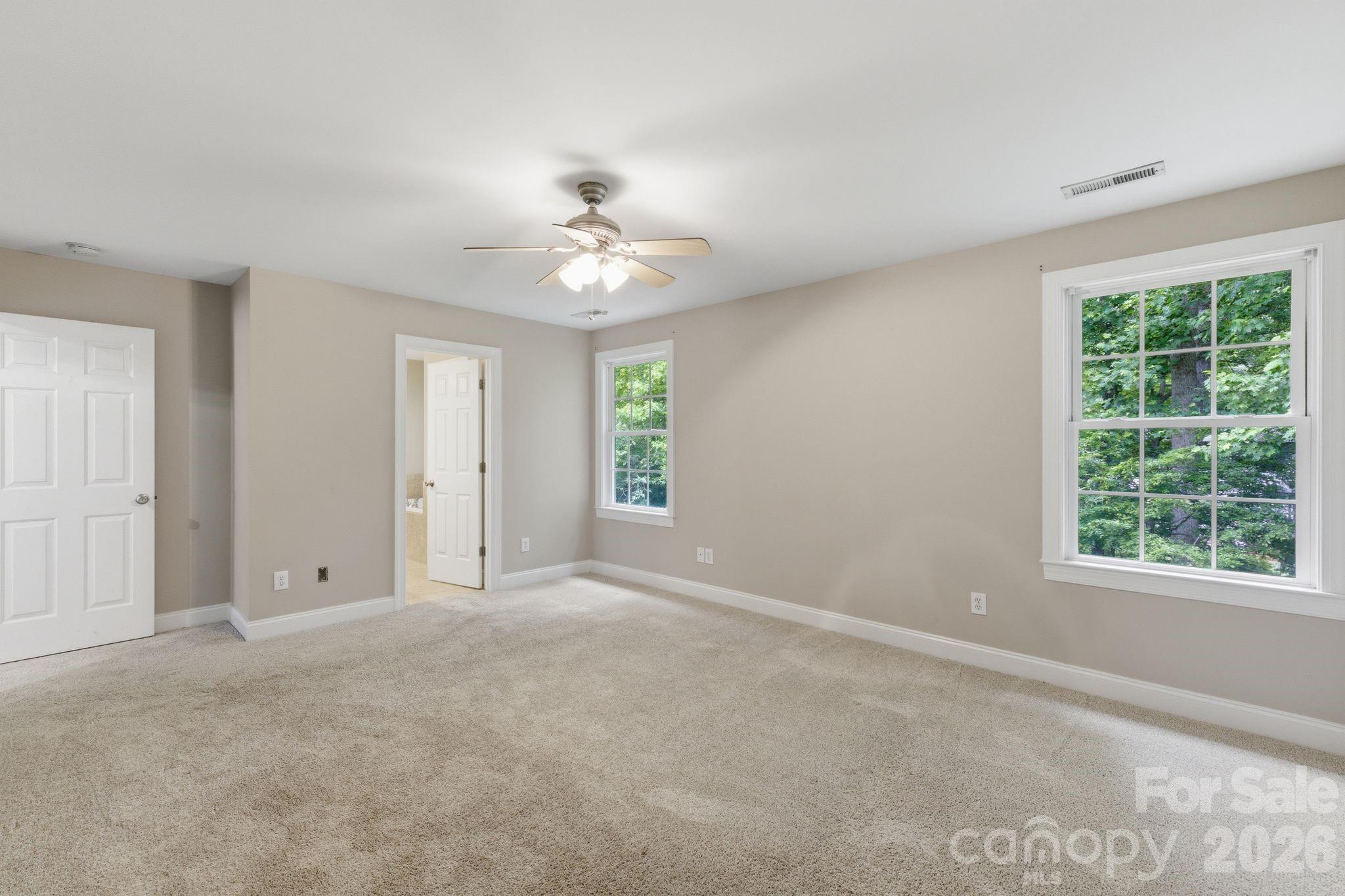 190 Meadow Glen Drive Property Photo 31