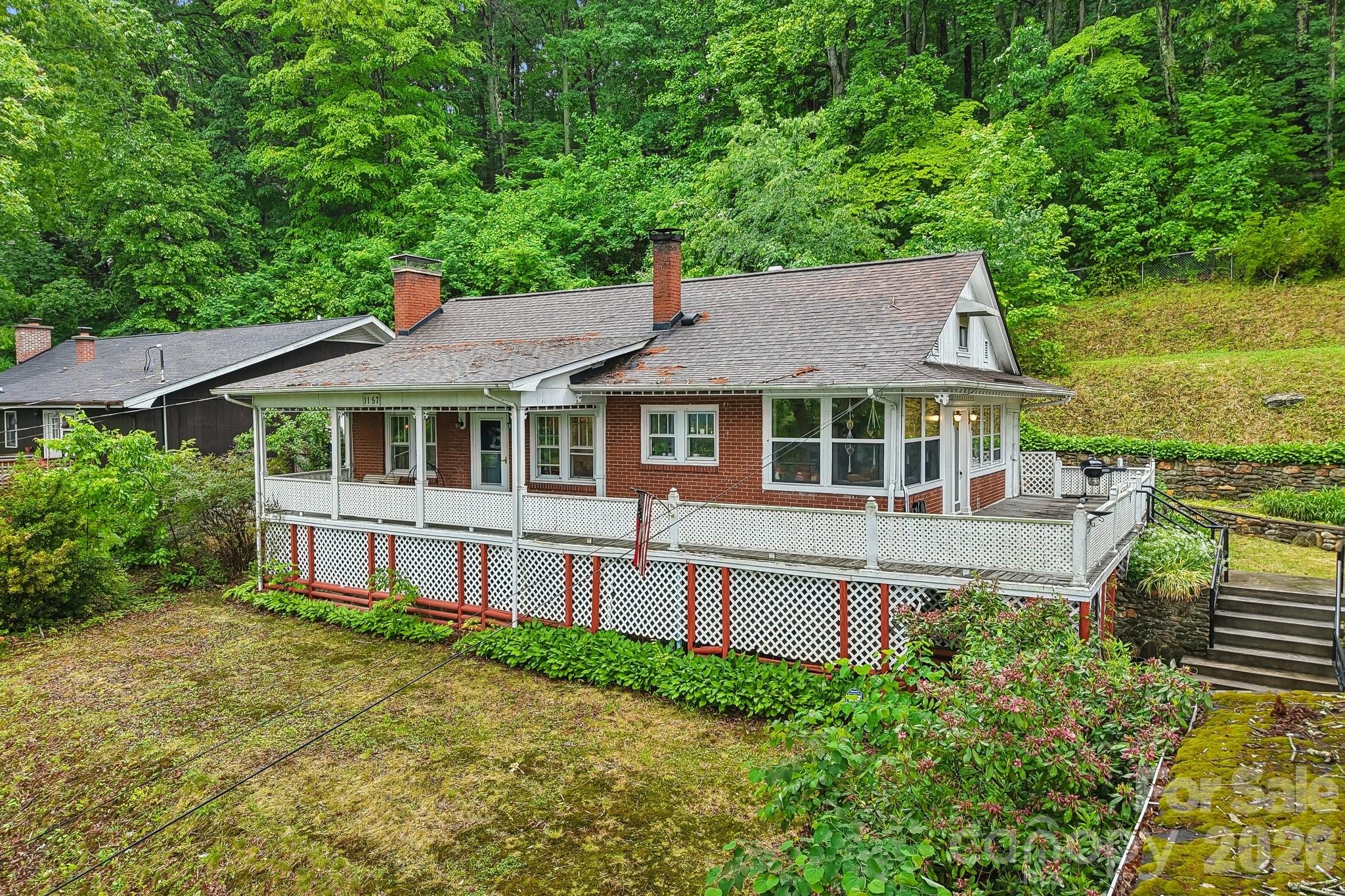 1157 S Main Street Property Photo 1