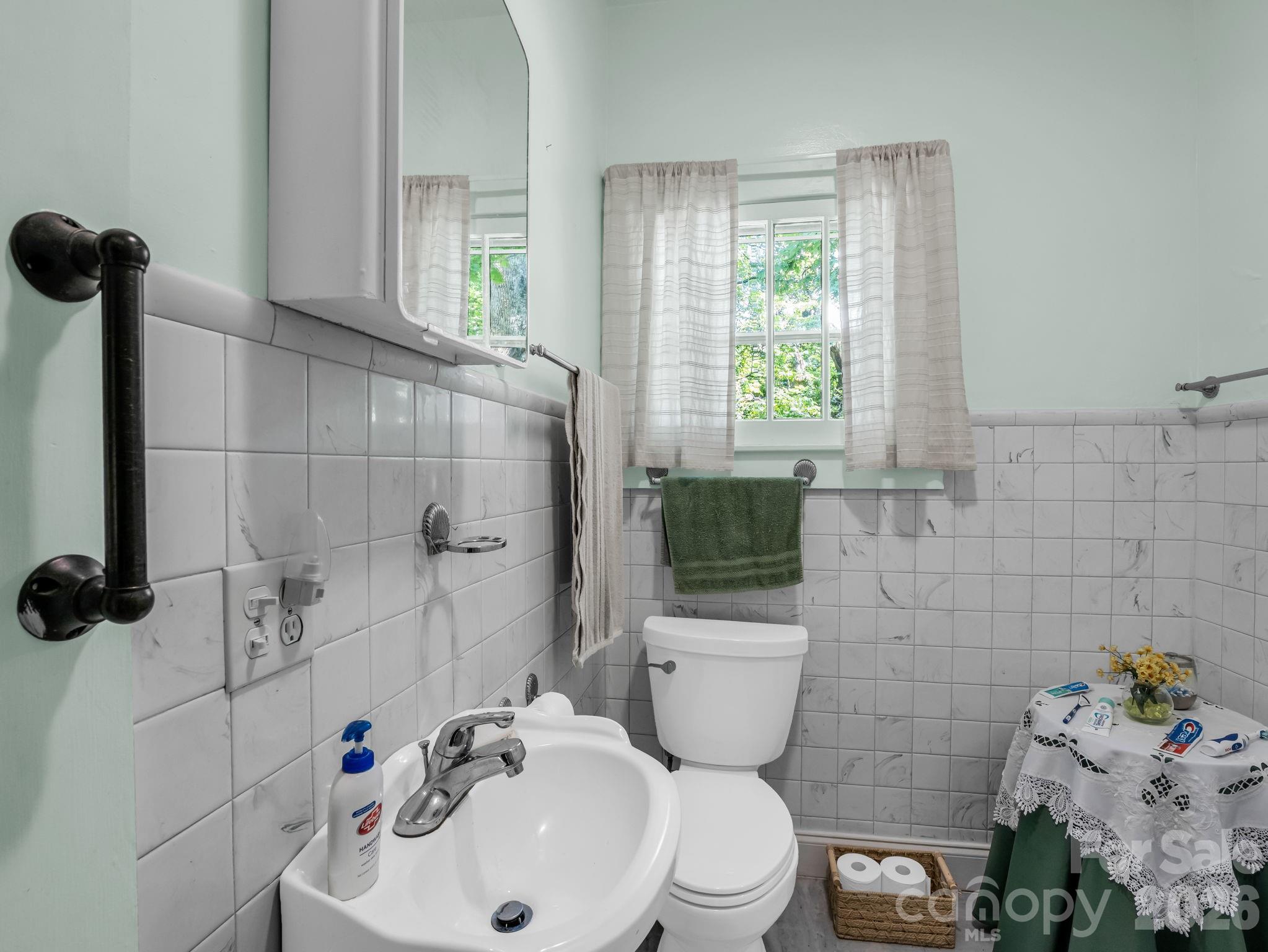 813 Montreat Road Property Photo 18