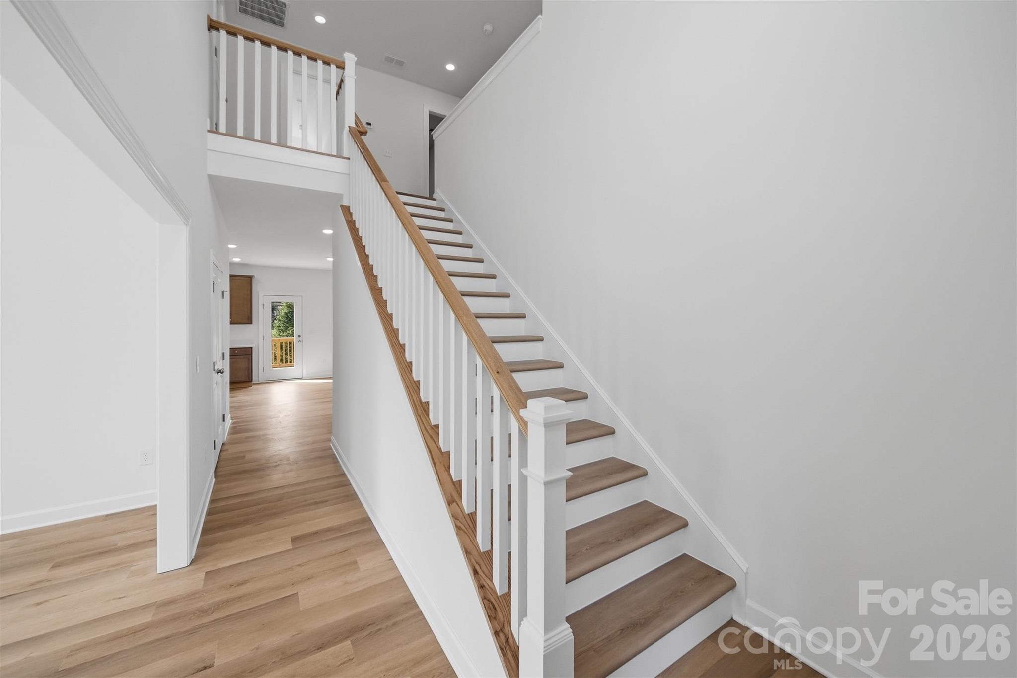 1147 10th Street Lane Property Photo 4