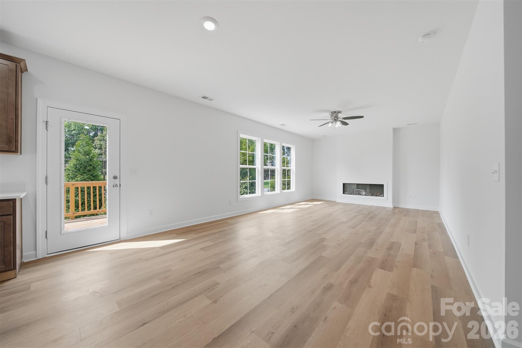 1147 10th Street Lane Property Photo 9