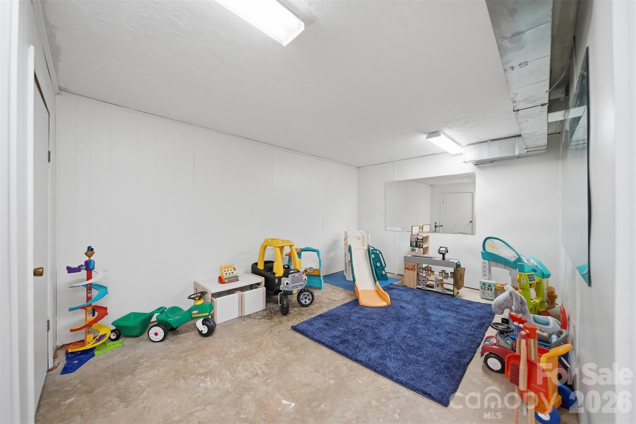 138 Whispering Pines Drive Property Photo 19