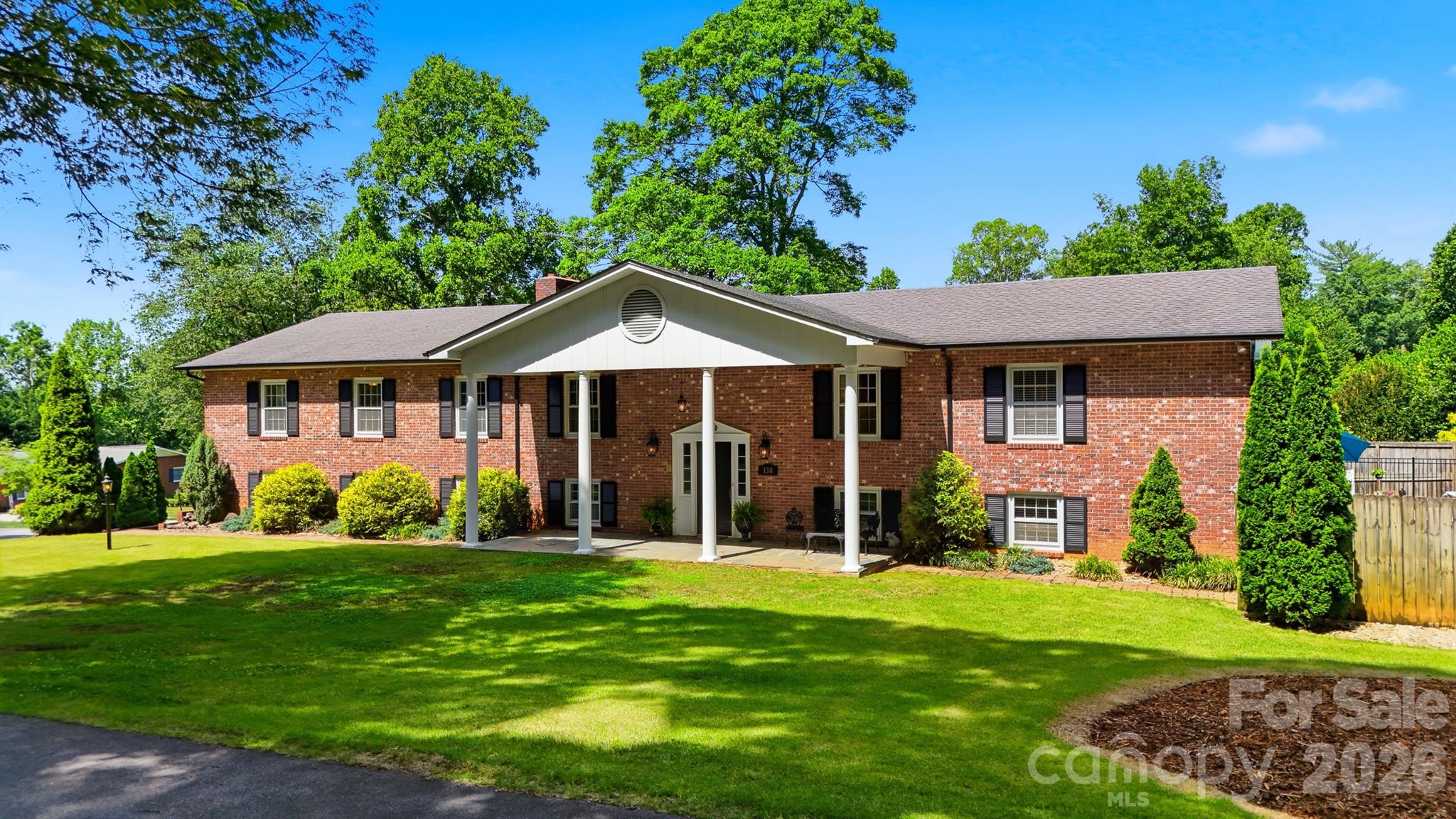138 Whispering Pines Drive Property Photo 25