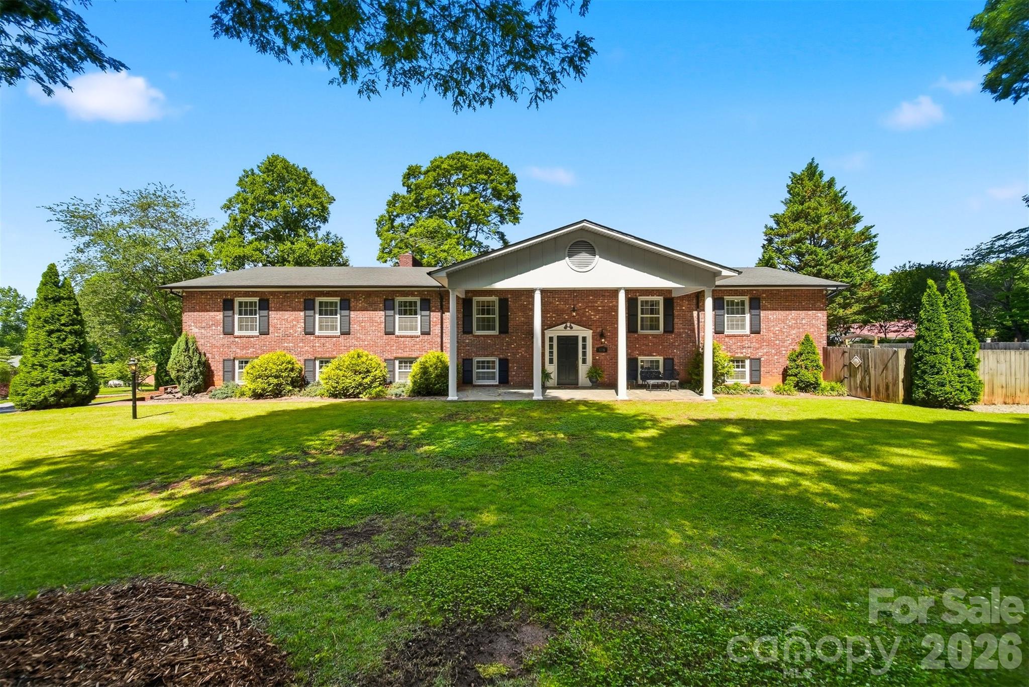 138 Whispering Pines Drive Property Photo 28