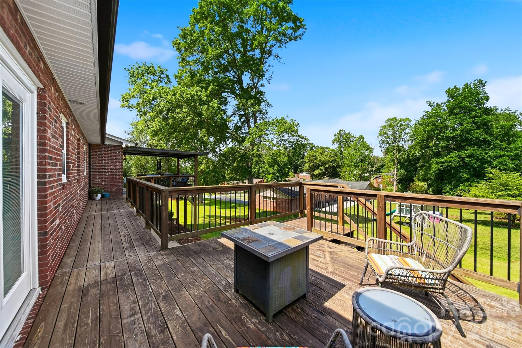 138 Whispering Pines Drive Property Photo 44