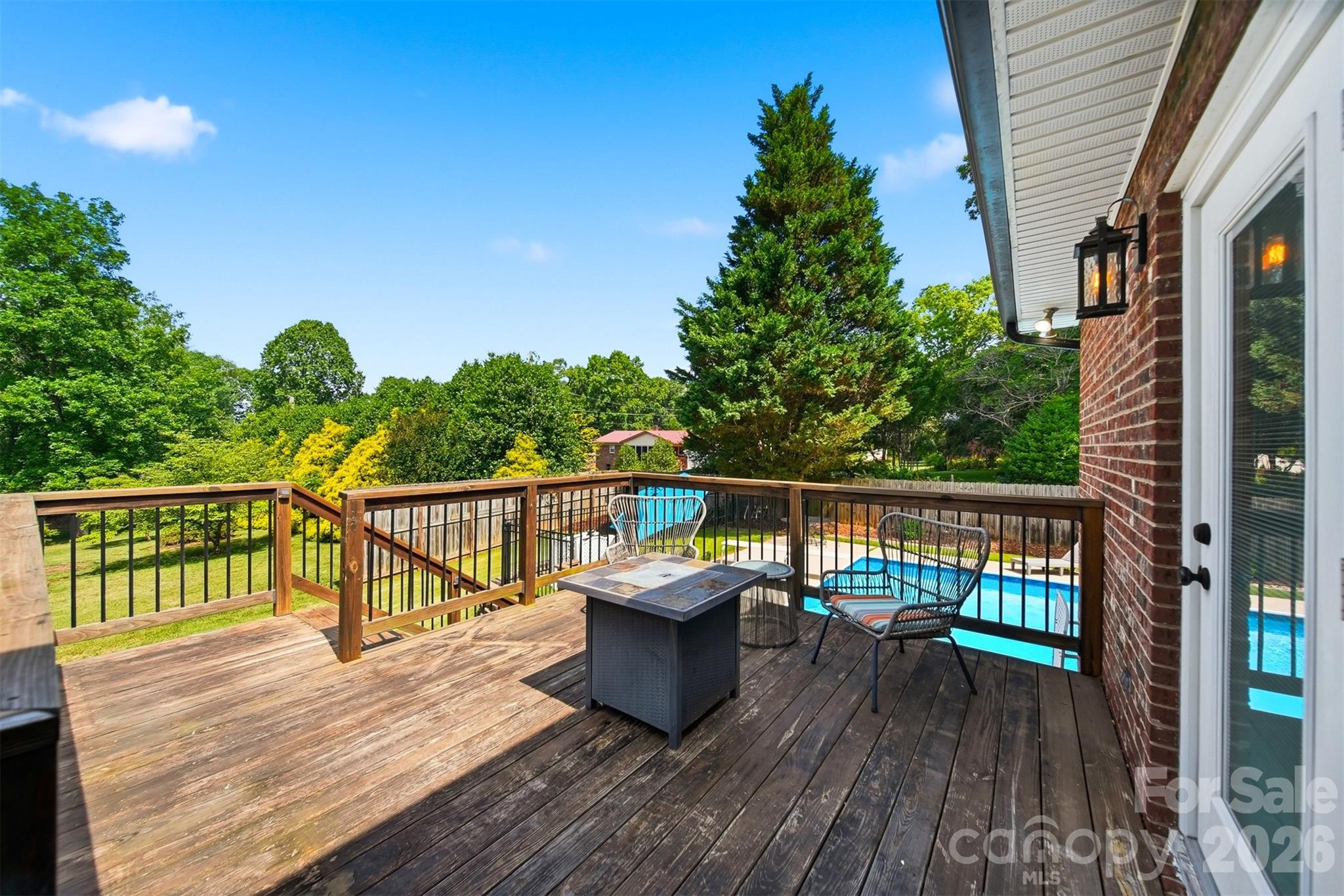 138 Whispering Pines Drive Property Photo 45
