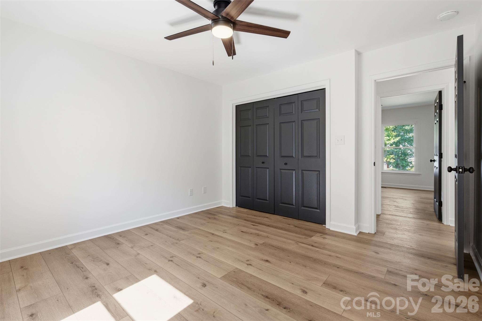 3730 Club House Drive Property Photo 11